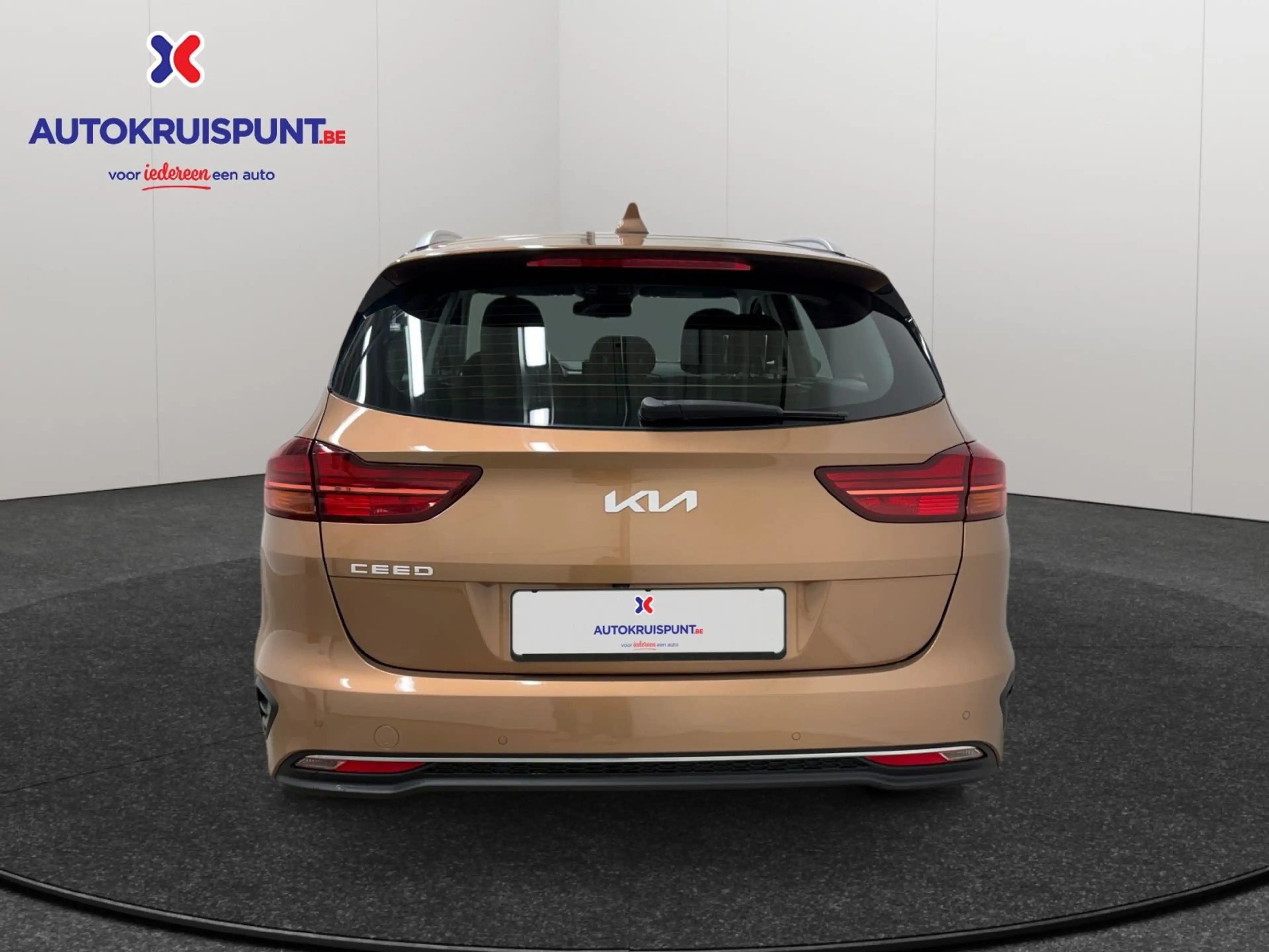 Kia Ceed SW / cee'd SW 1.0T-GDI Pure — photo 3