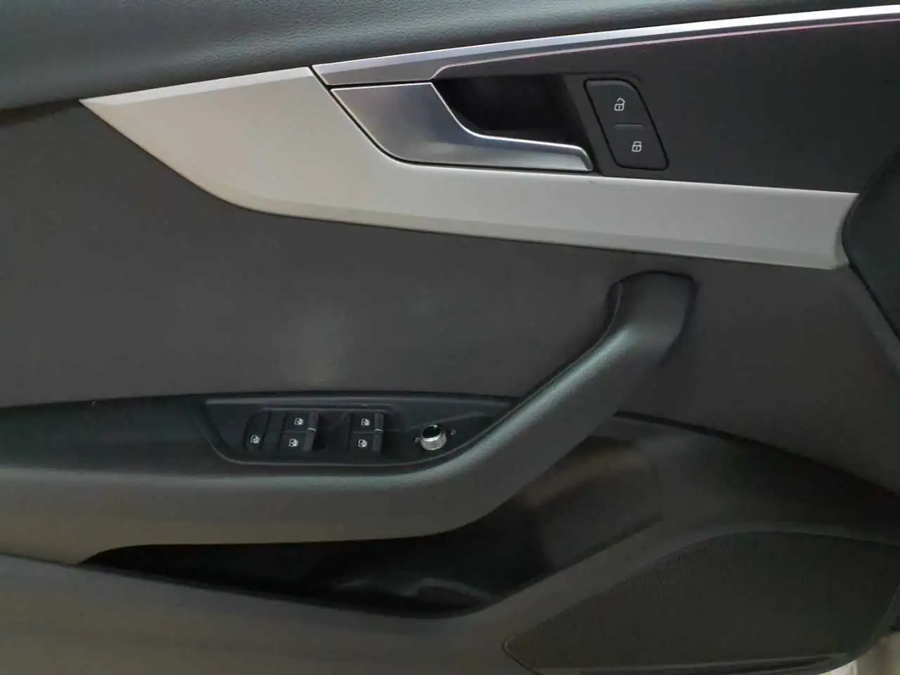 Audi A4 Avant 40 TDI S tronic advanced Navi LED, миниатюра 18