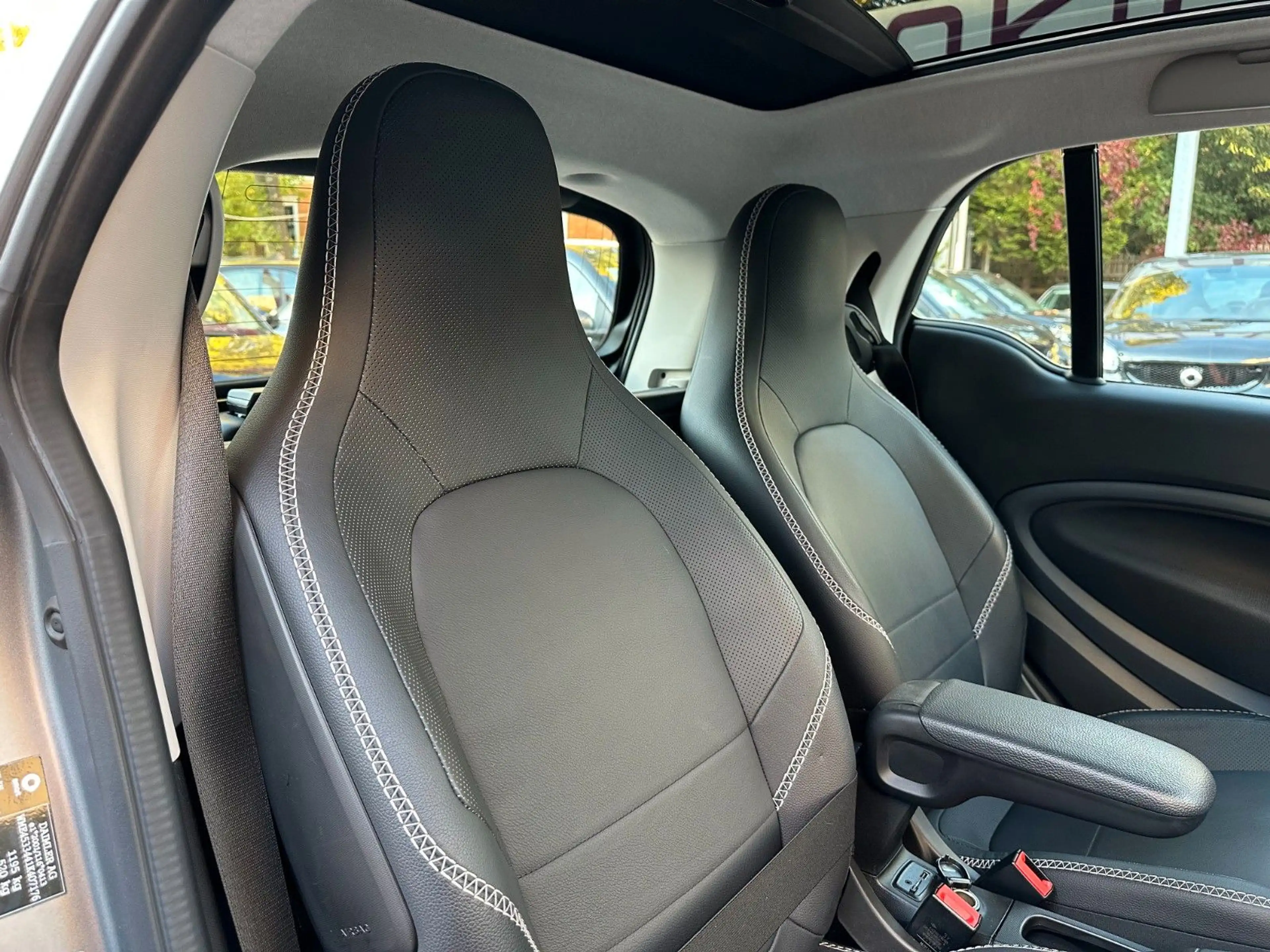 smart forTwo fortwo BRABUS Xcl*LEDER*PANO*NAVI*SHZ*JBL*KAM* — photo 27