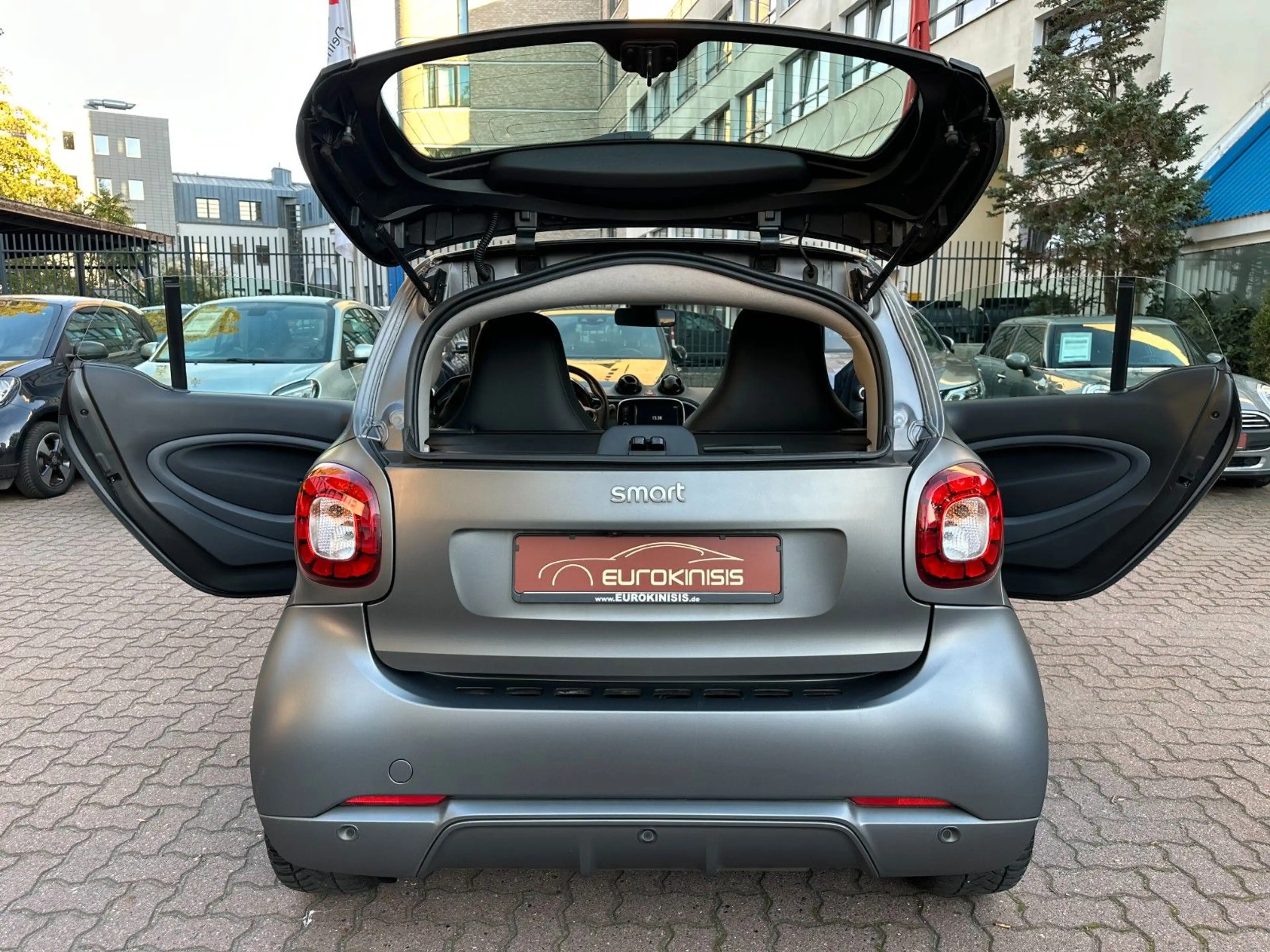 smart forTwo fortwo BRABUS Xcl*LEDER*PANO*NAVI*SHZ*JBL*KAM* — photo 26