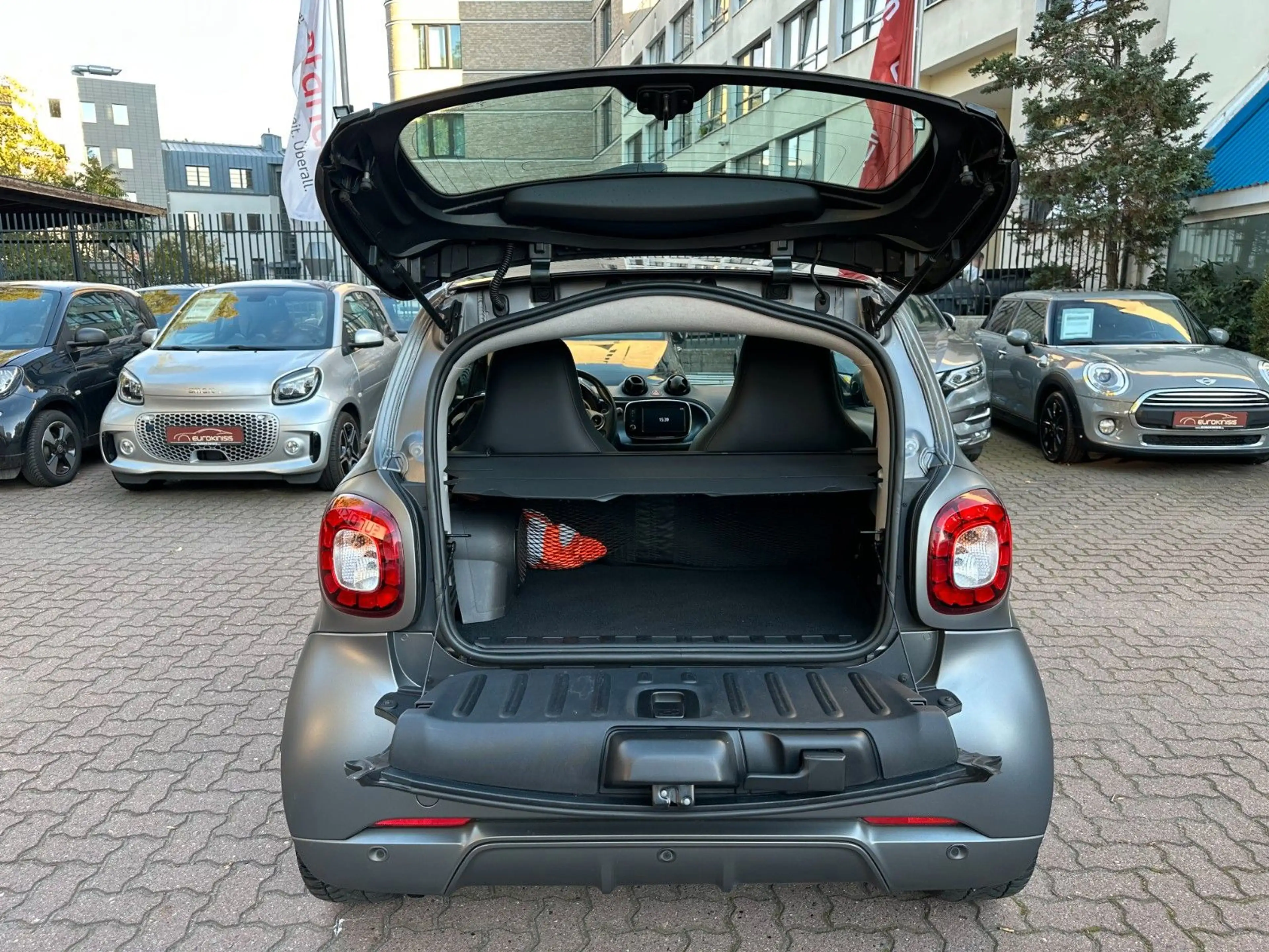 smart forTwo fortwo BRABUS Xcl*LEDER*PANO*NAVI*SHZ*JBL*KAM* — photo 29