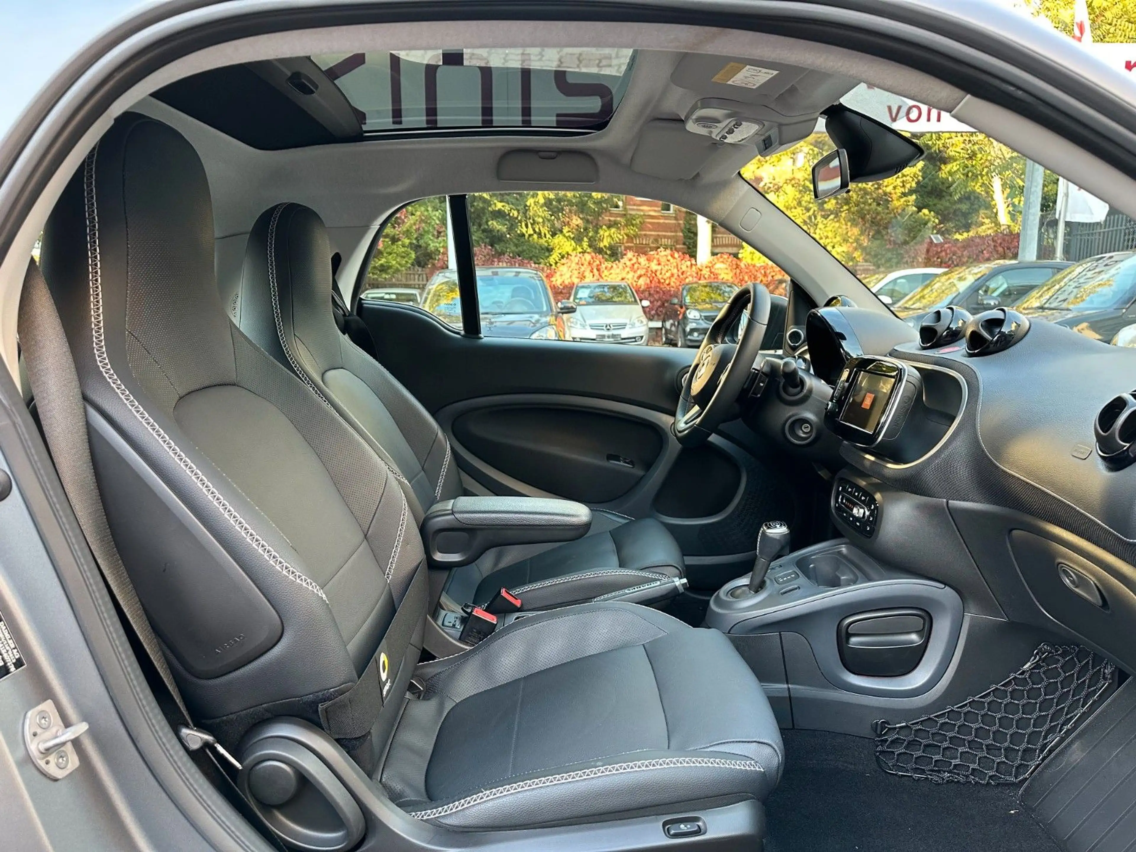 smart forTwo fortwo BRABUS Xcl*LEDER*PANO*NAVI*SHZ*JBL*KAM* — photo 13