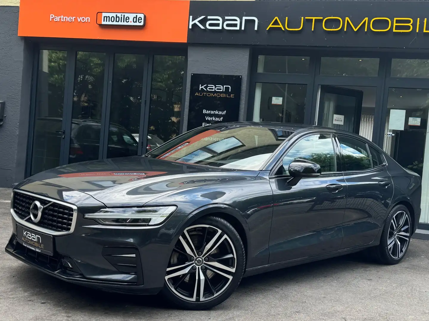 Volvo S60 R Design/LED/LEDER/DI-TACHO/KAMERA/NAVI/H&K/SPUR-A Gris - 2