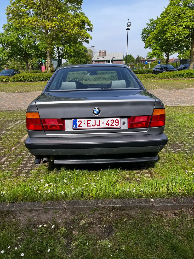 BMW 520 E34 520i OLDTIMER Grau - 2