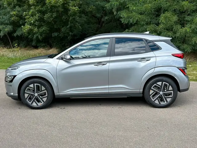 Hyundai Kona view 7