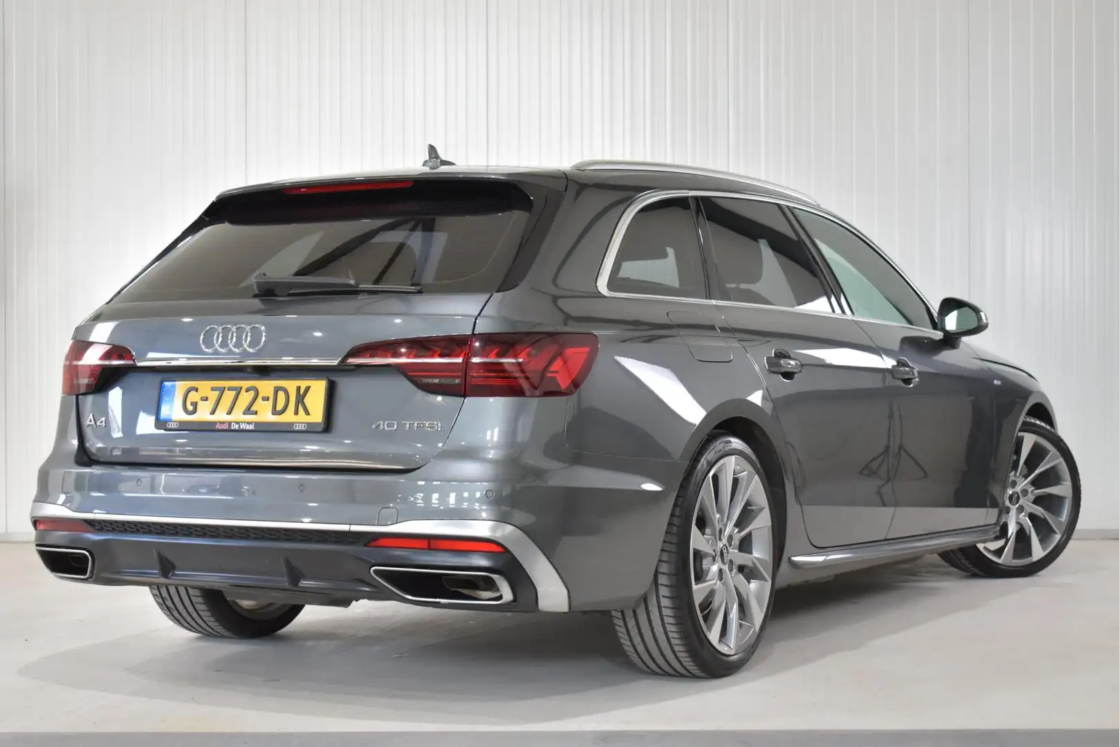 Audi A4 Avant 40 TFSI Sport S-Line | PANO | 3X S-LINE | MA Grijs - 2