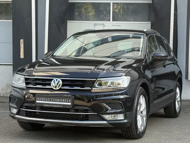 Volkswagen Tiguan Highline DSG Navi ACC Sitzheizung AHK