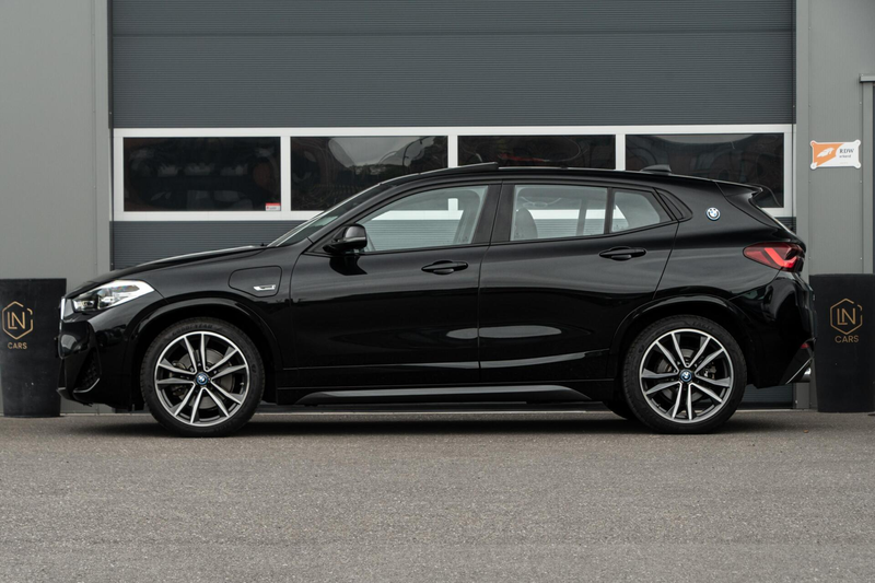 BMW X2 xDrive25e | Pano| DAB | Apple carplay | HUD — photo 11