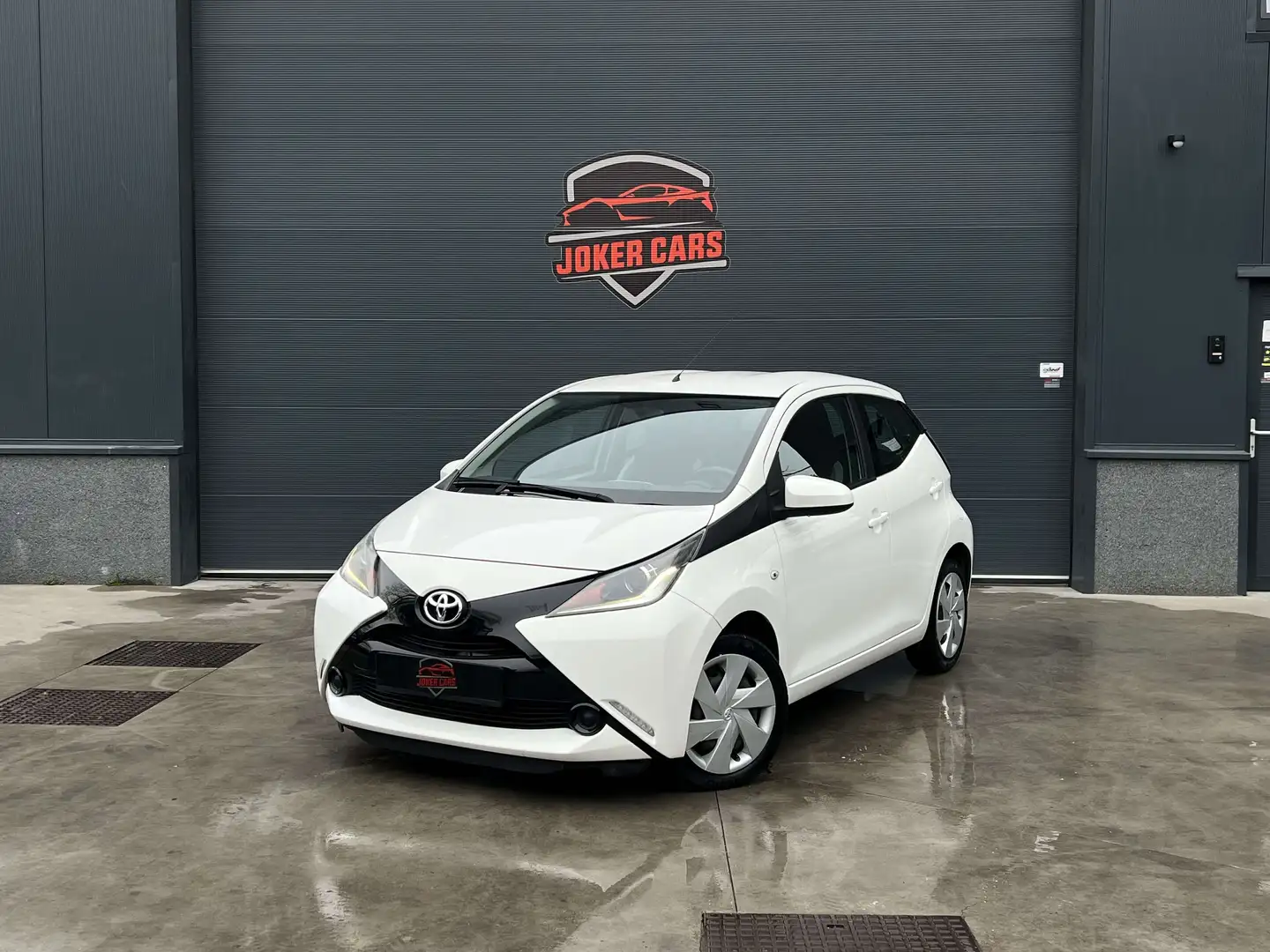 Toyota Aygo XPLAY AUTOMAAT CAMERA AIRCO BLUETOOTH Blanc - 1