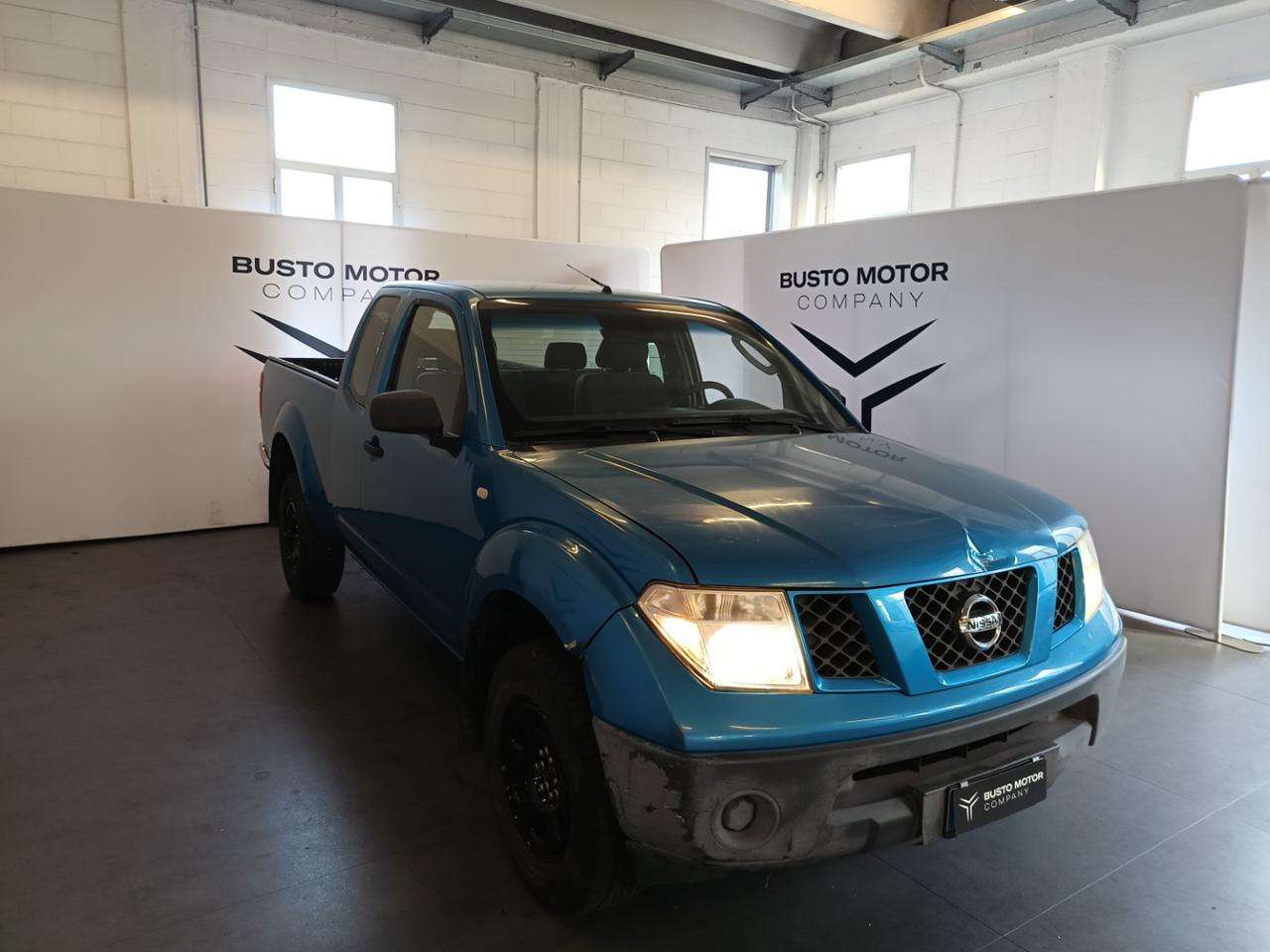 Nissan Navara 2.5 dCi pick up MOTORE ECAMBIO RIGENERATI GARANZIA