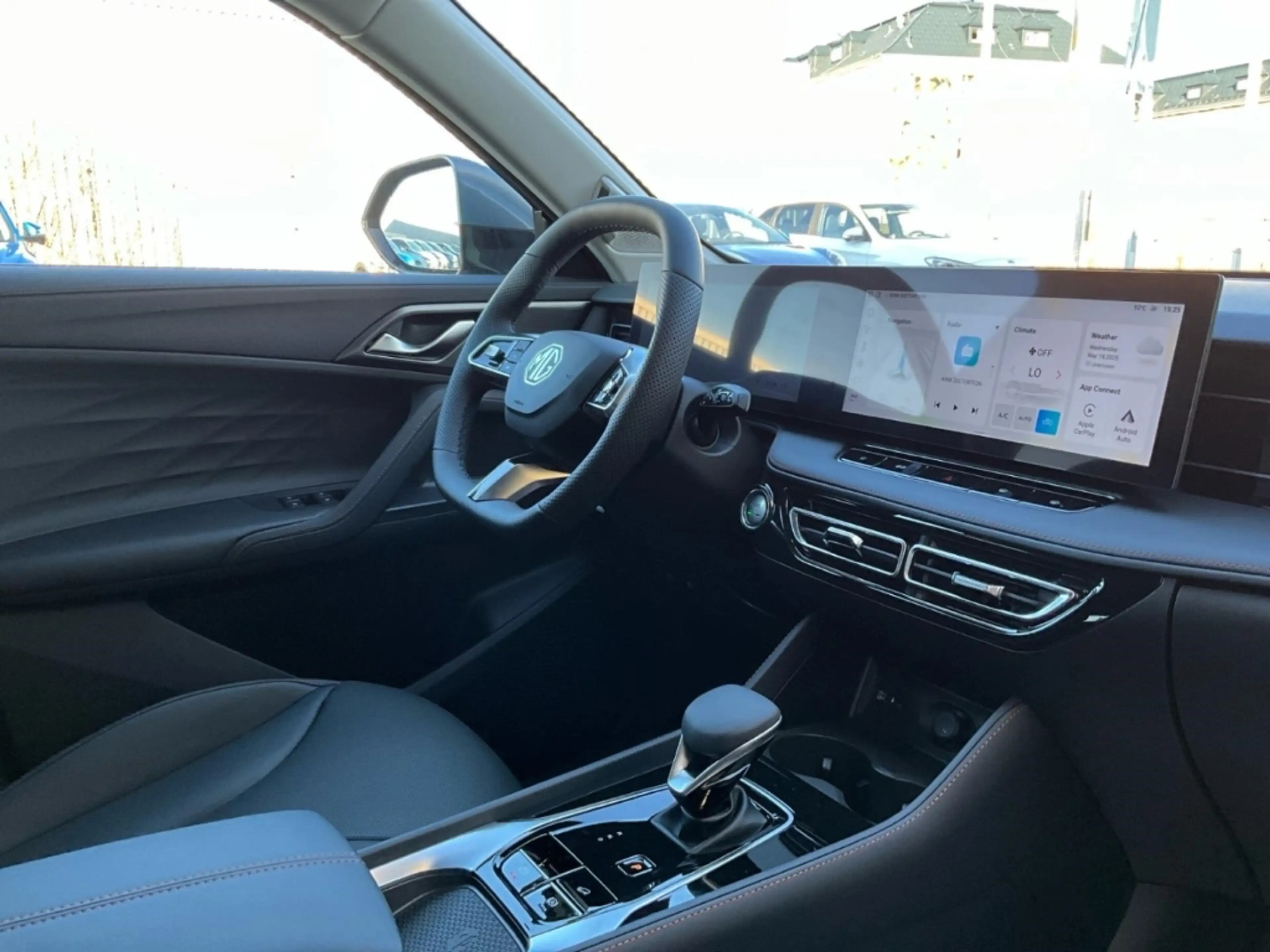 MG HS PHEV Luxury Navi Kamera Totwinkel PDC Leder El. He — photo 17
