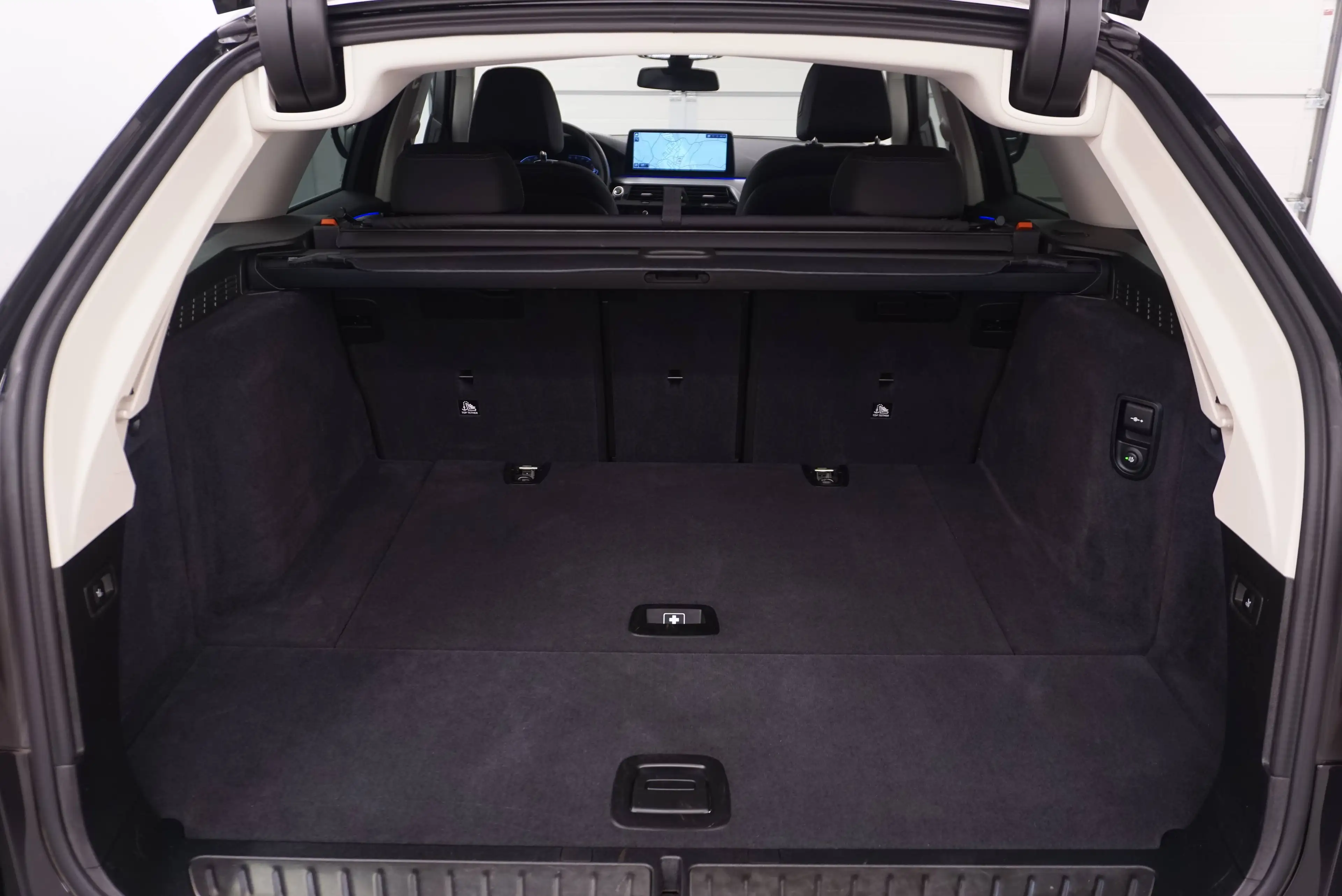 BMW 520 d Sport // M-Lenkrad // Lederausstattung — photo 20