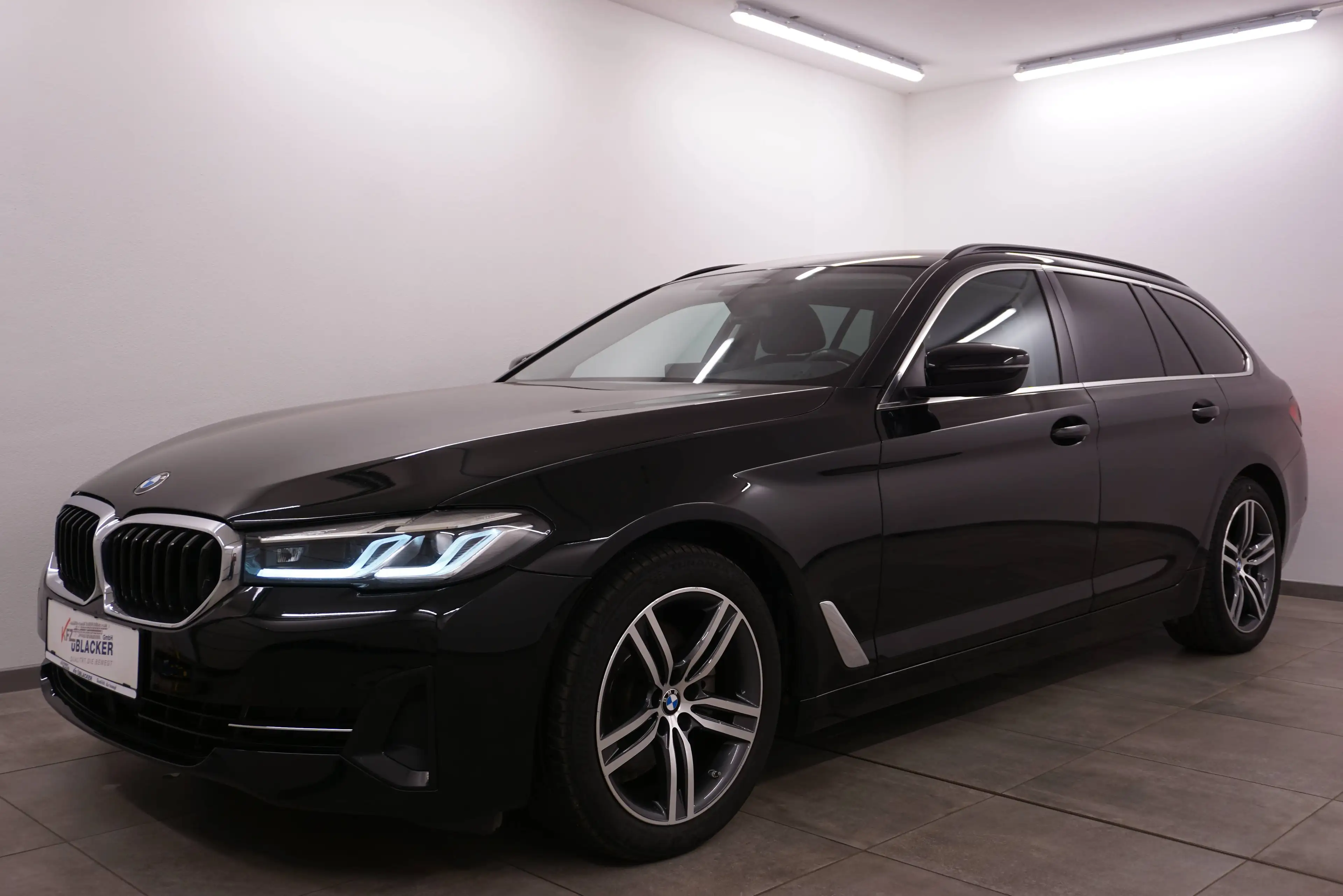 BMW 520 d Sport // M-Lenkrad // Lederausstattung — photo 3