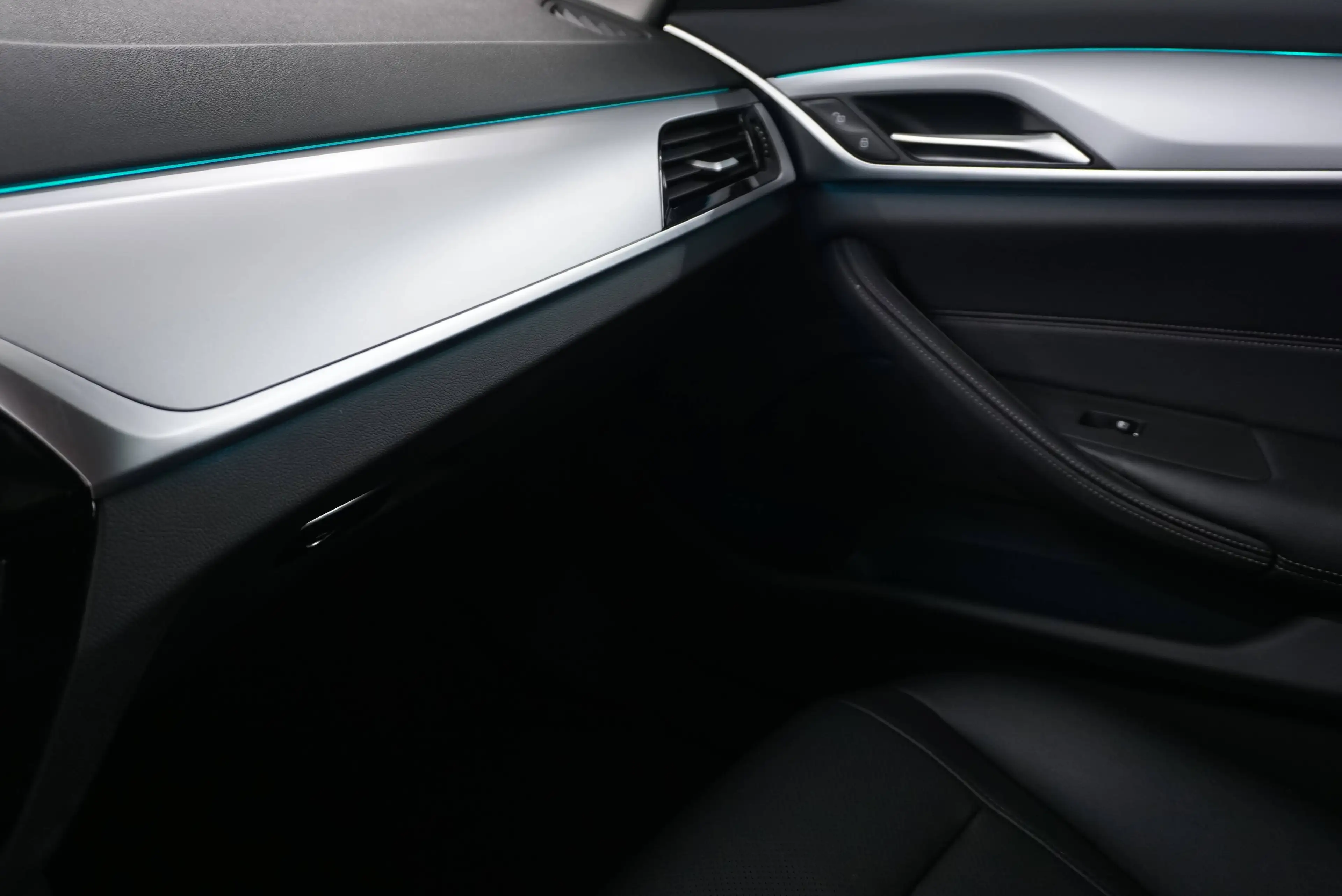 BMW 520 d Sport // M-Lenkrad // Lederausstattung — photo 10