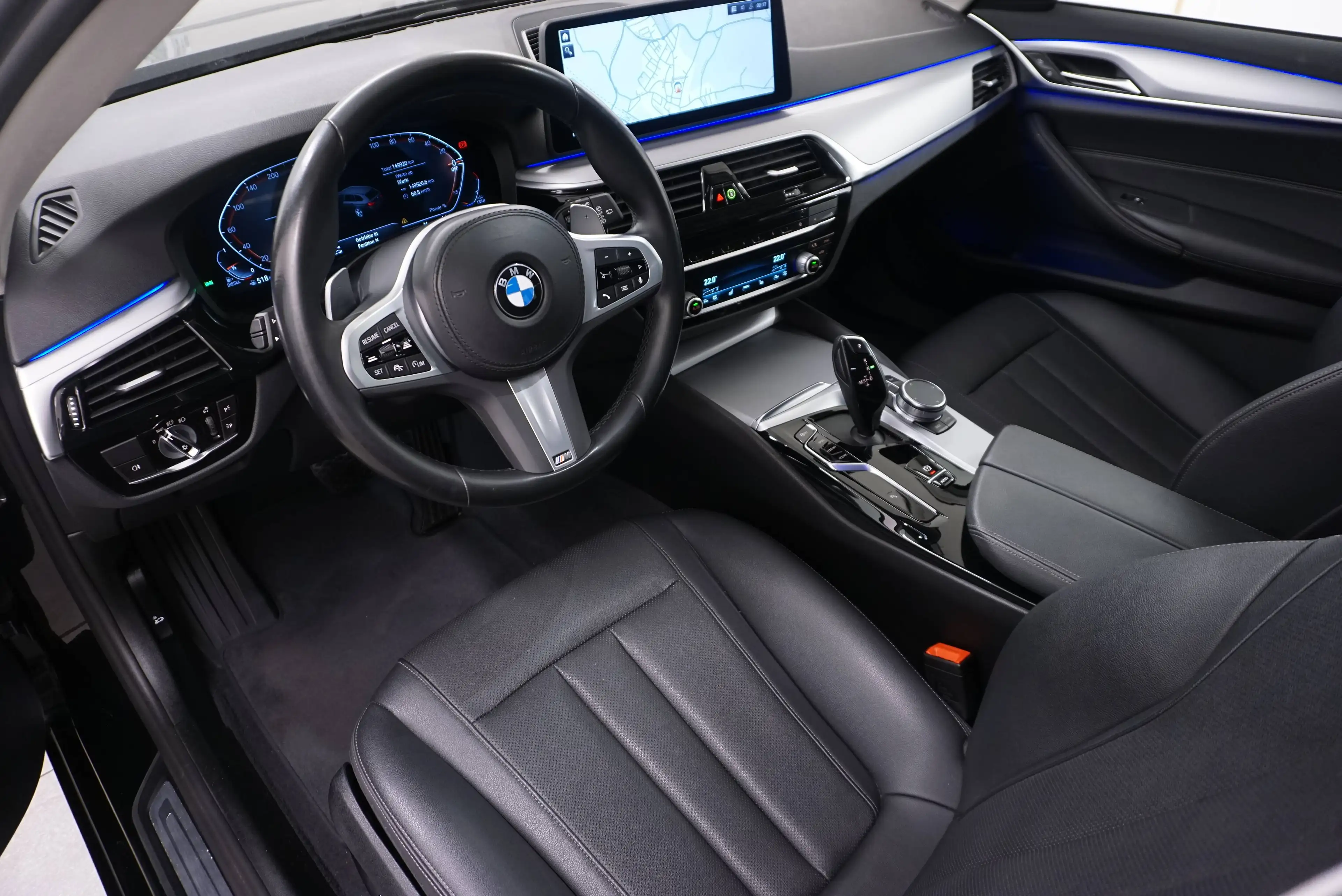 BMW 520 d Sport // M-Lenkrad // Lederausstattung — photo 5