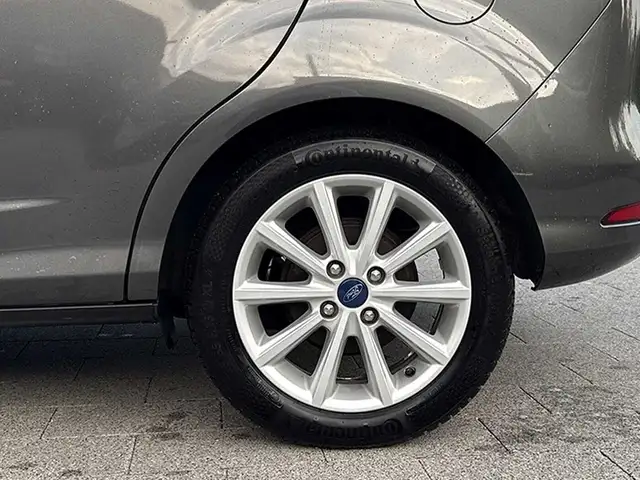 Ford B-Max view 9
