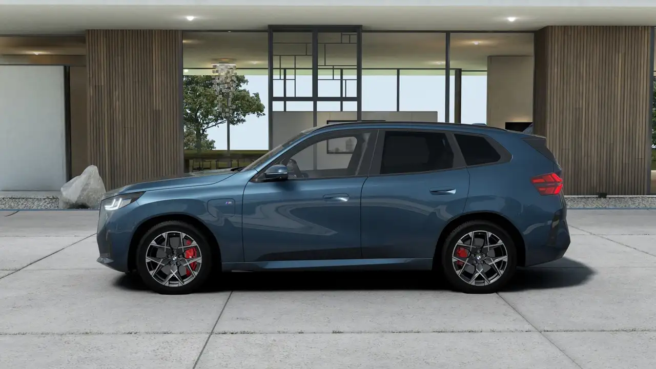 BMW X3 30e xDrive M Sport Pro AHK PANO DaPro 360 h&k 4