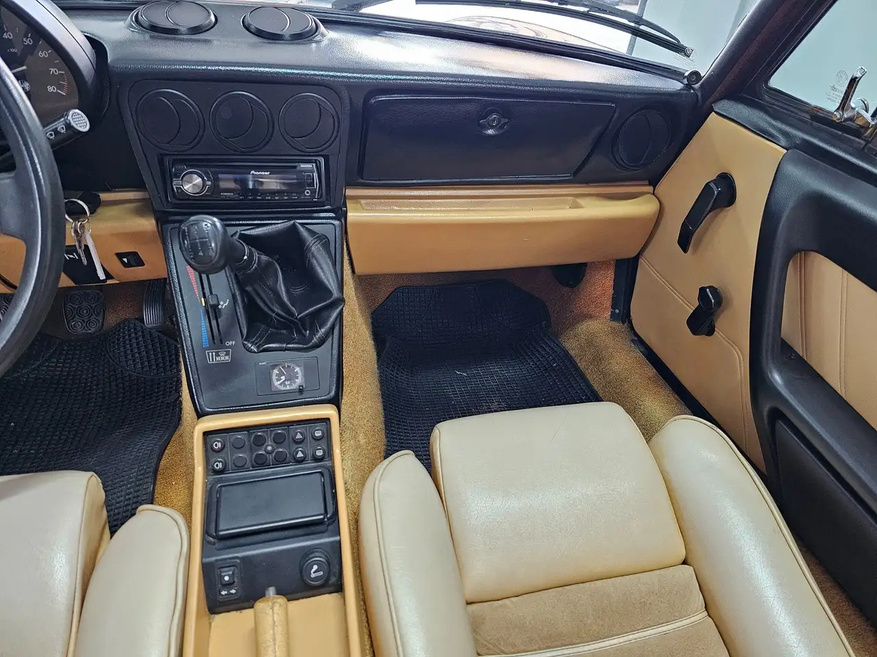 Alfa Romeo Spider 1.6 my90, foto 8