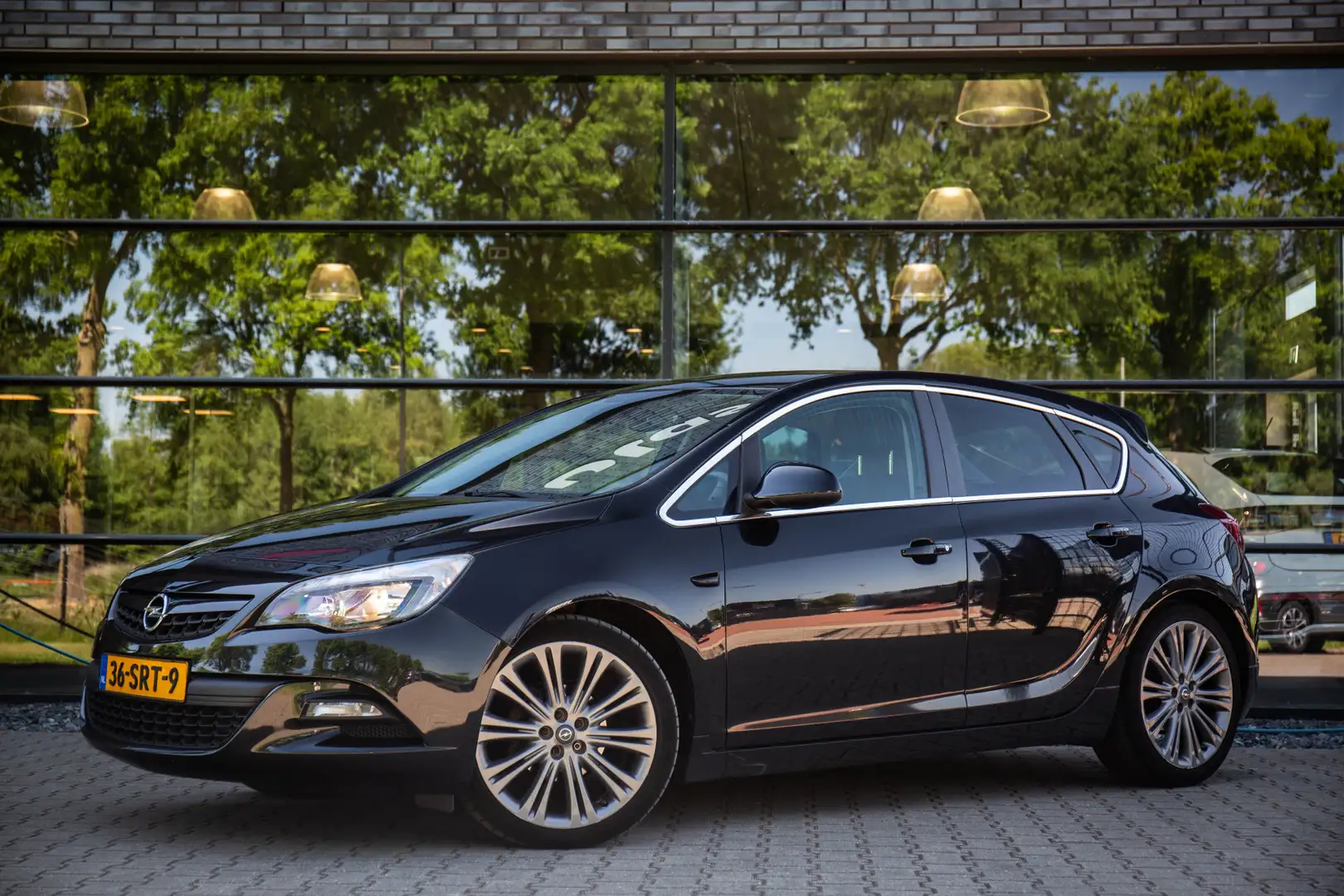 Opel Astra 1.4 Turbo GT Black - 2