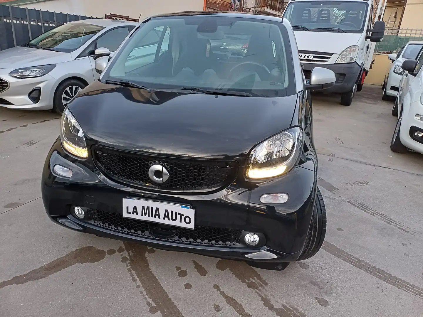smart forTwo Fortwo III 2015 1.0 Passion 71cv twinamic my18 Schwarz - 1