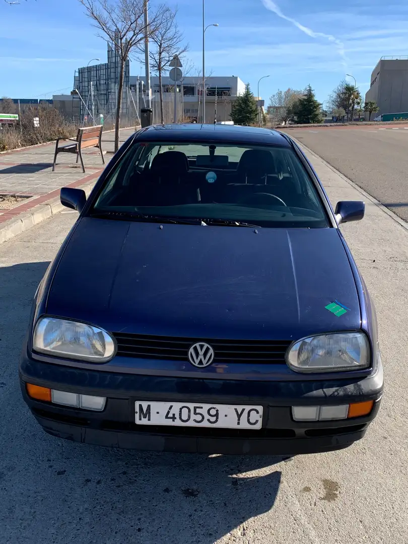 Volkswagen Golf 1.6 CL Azul - 1