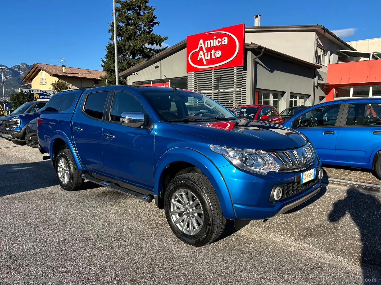 Mitsubishi L200 2.4 DI-D/181CV DC INSTYLE LIFESTYLE Blu/Azzurro - 2