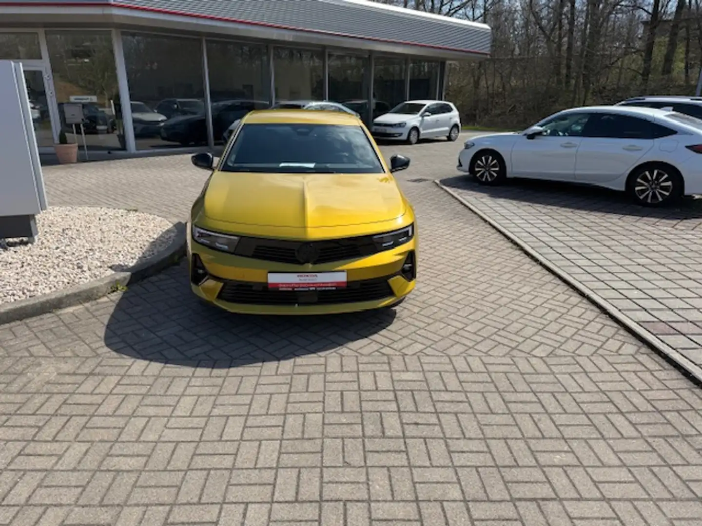 Opel Astra 1.2 Turbo Automatik GS Line Jaune - 2