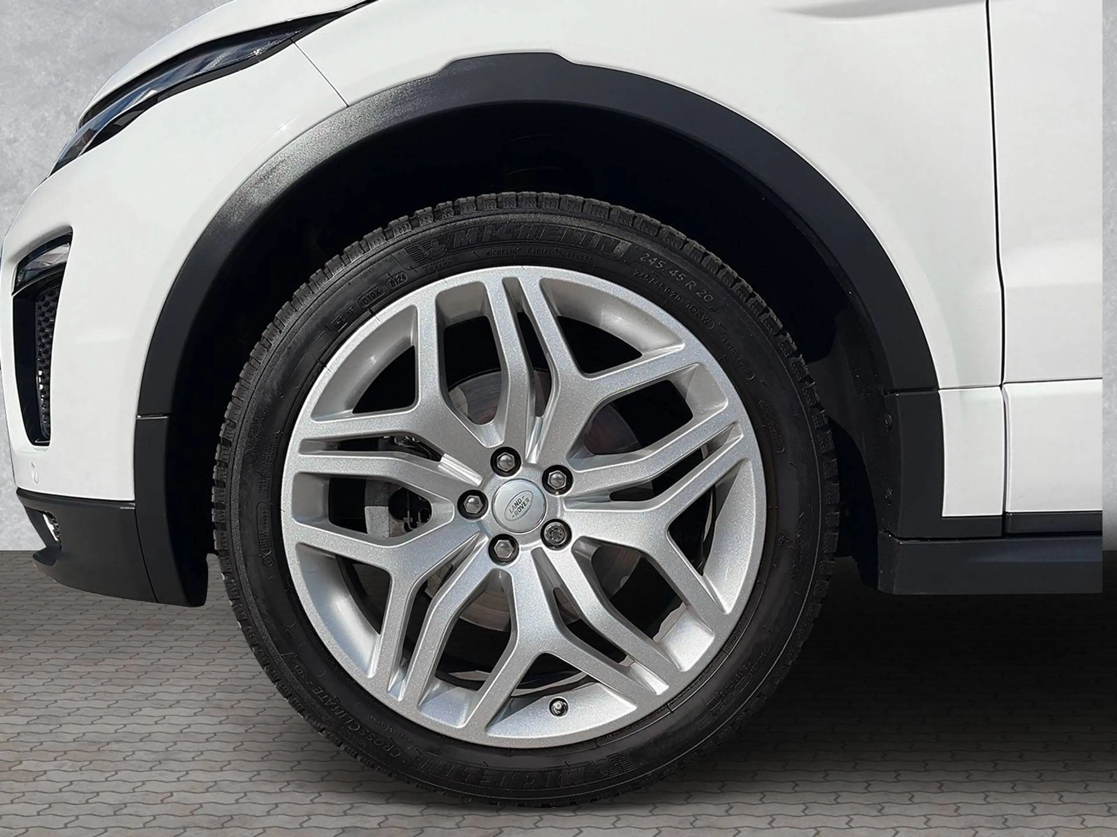 Land Rover Range Rover Evoque TD4 HSE Dynamic Panorama — photo 9