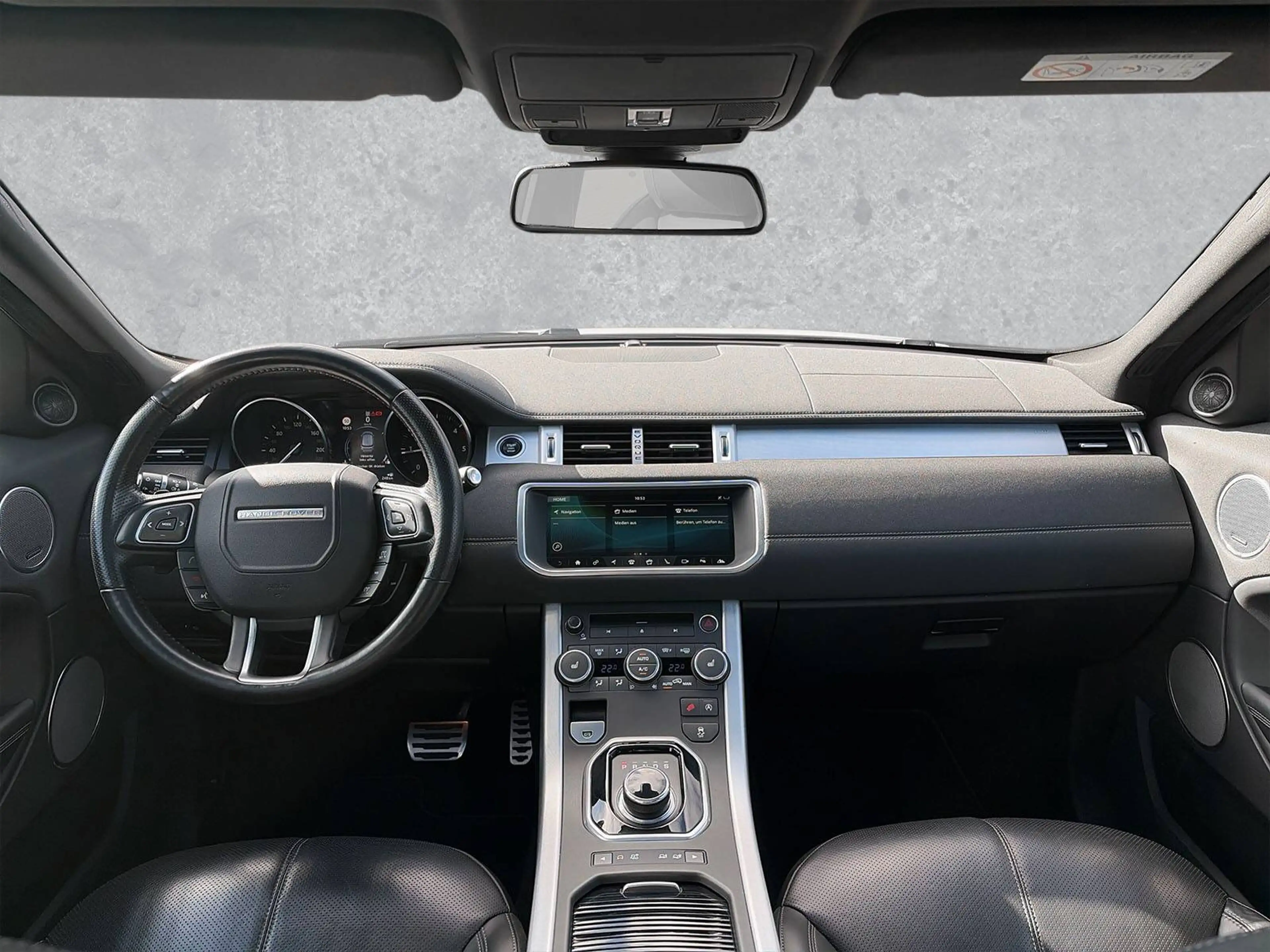 Land Rover Range Rover Evoque TD4 HSE Dynamic Panorama — photo 4