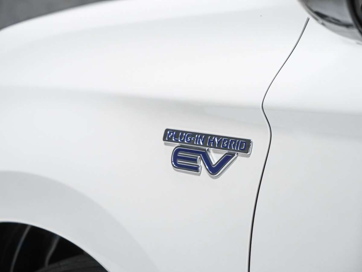 2020 Mitsubishi Outlander — снимка 1
