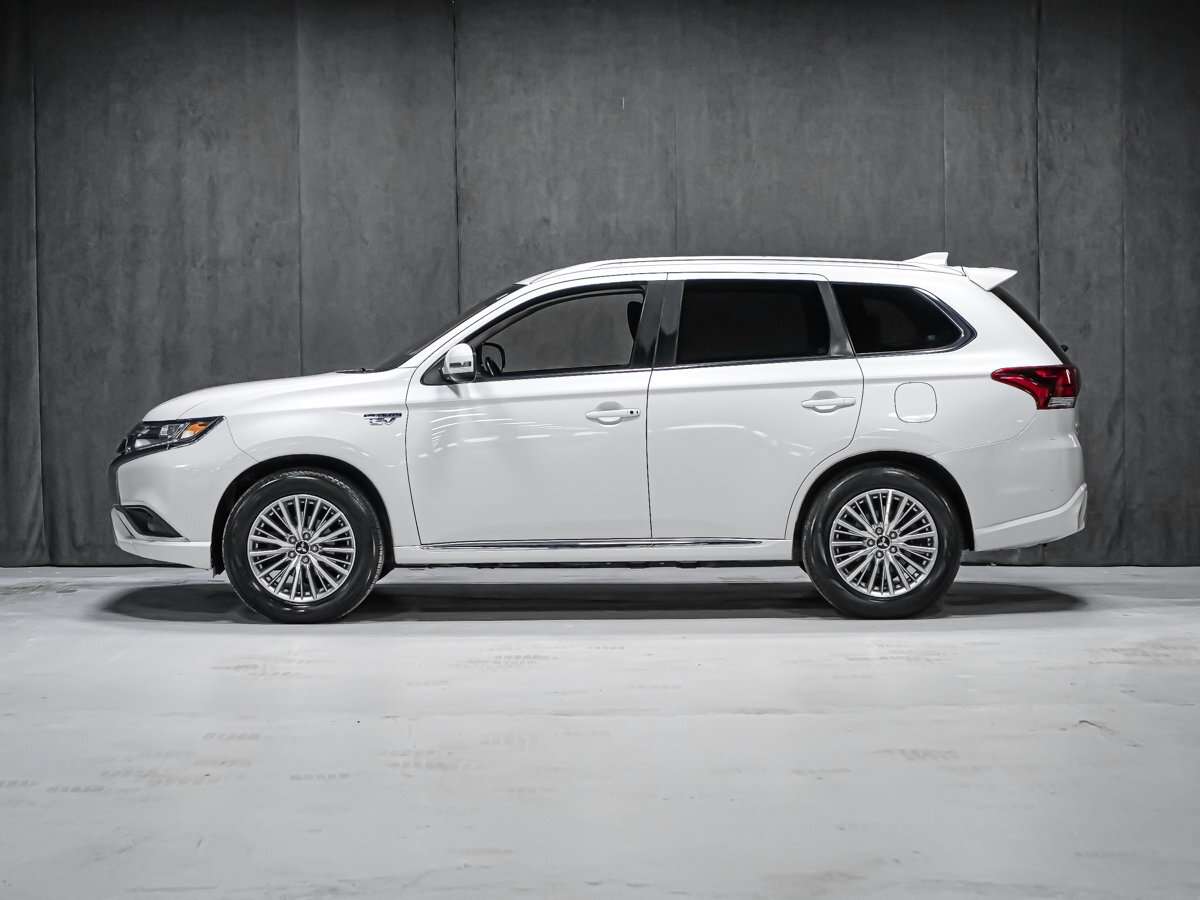 2020 Mitsubishi Outlander — снимка 1
