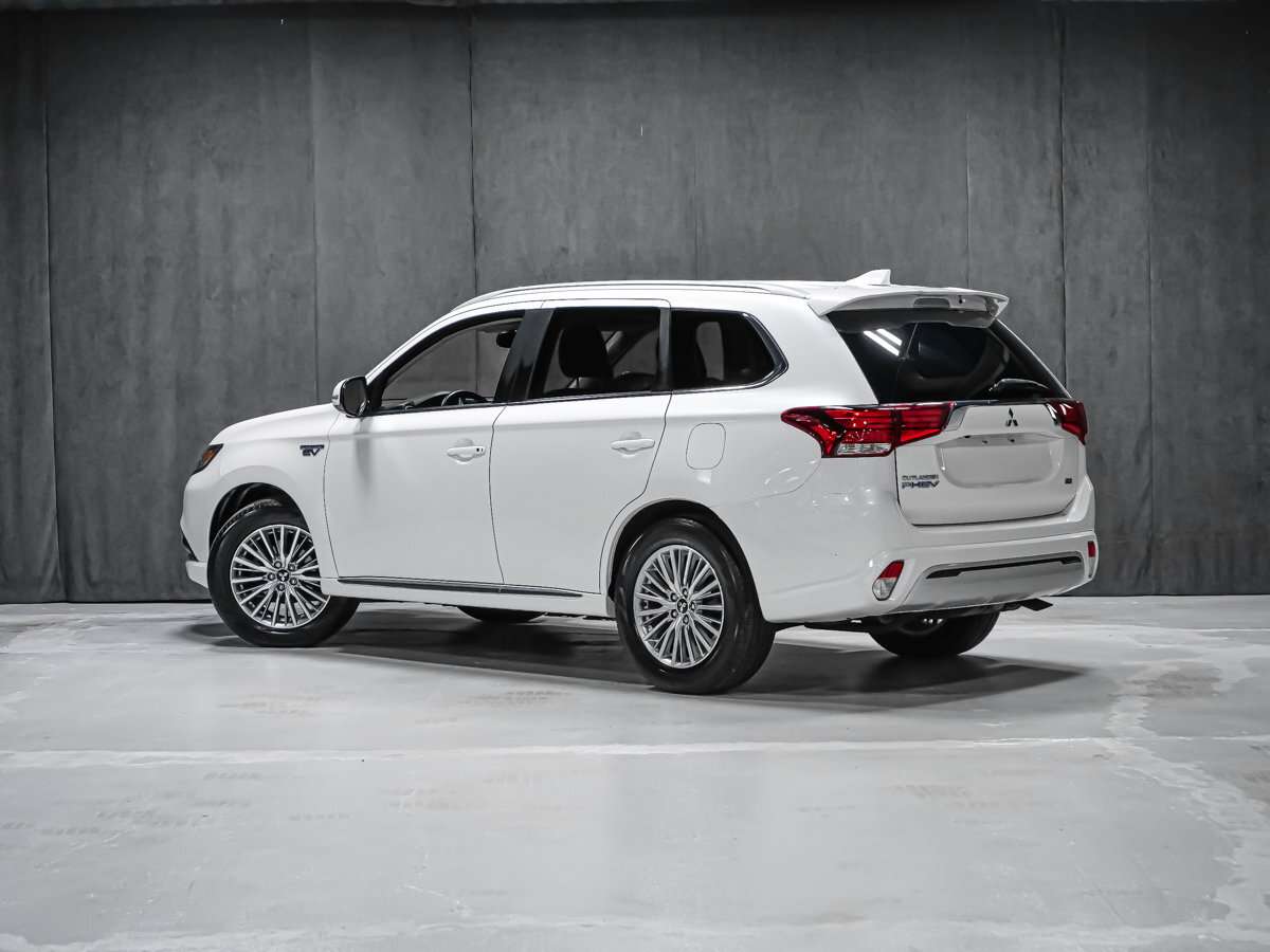 2020 Mitsubishi Outlander — снимка 1