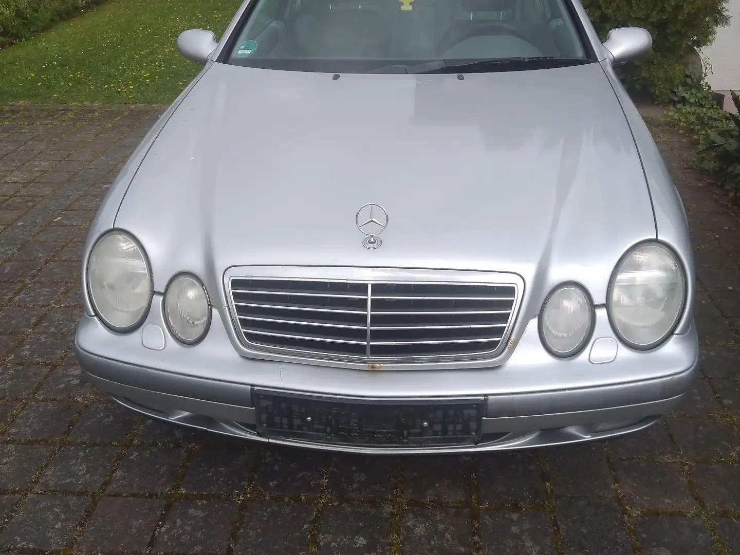 Mercedes-Benz CLK 200 CoupeElegance Automatik Silber - 1