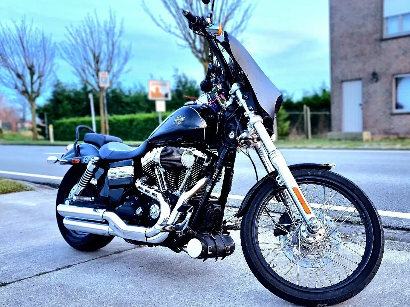 Harley-Davidson Dyna Wide Glide FXDWG Fekete - 1