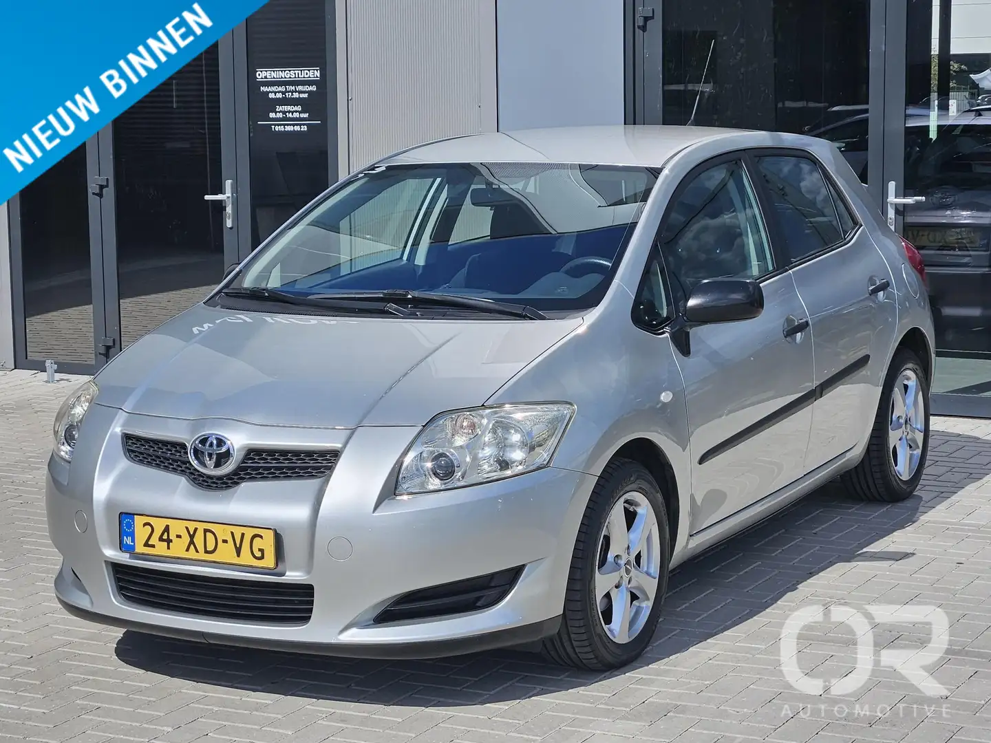 Toyota Auris 1.6-16V Terra 5drs Trekhaak NL-auto NAP Toyota Aur Grijs - 1
