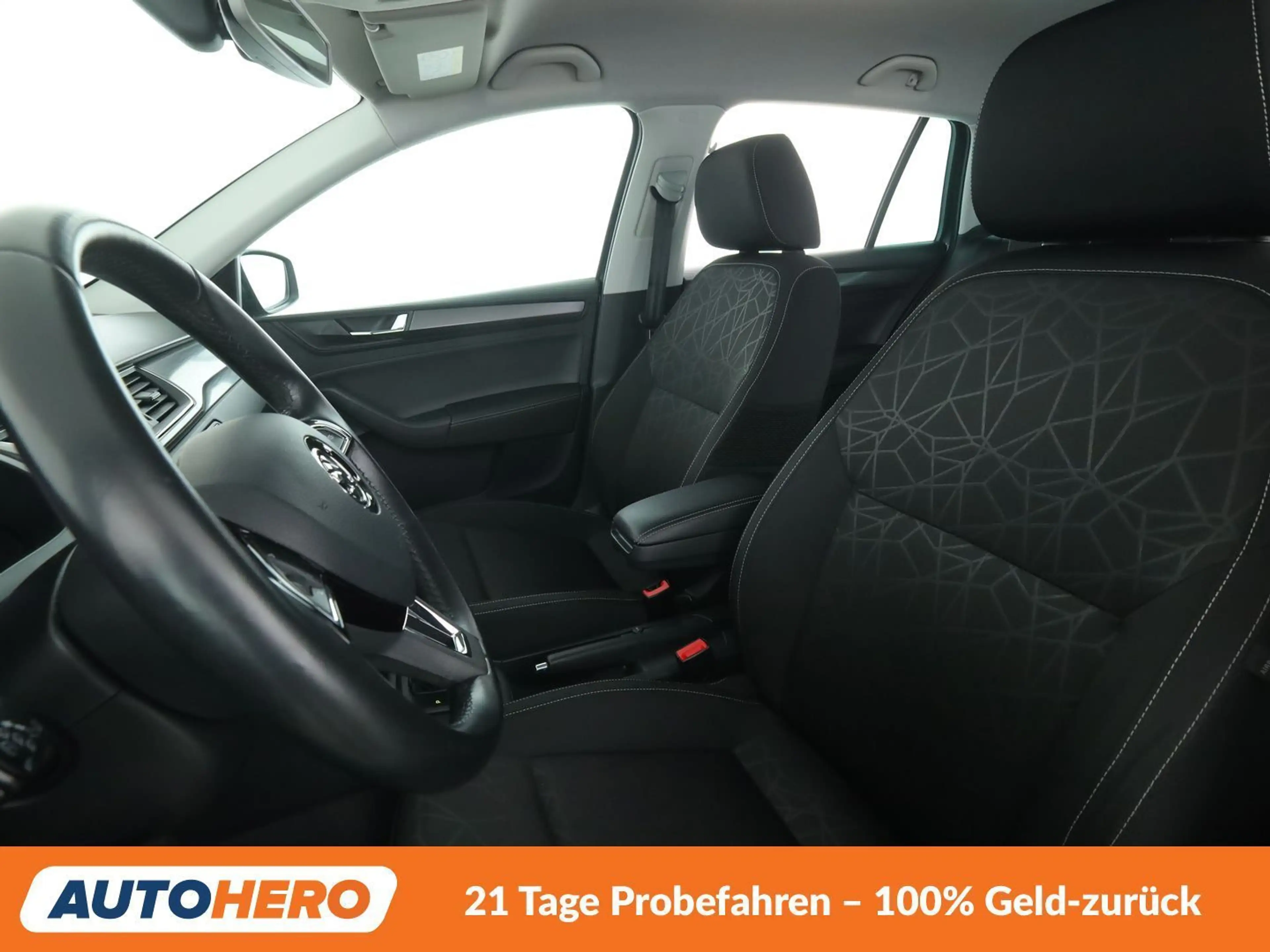 Skoda Rapid/Spaceback 1.0 TSI Clever Aut*TEMPO*PDC*SHZ*KLIMA* — photo 10