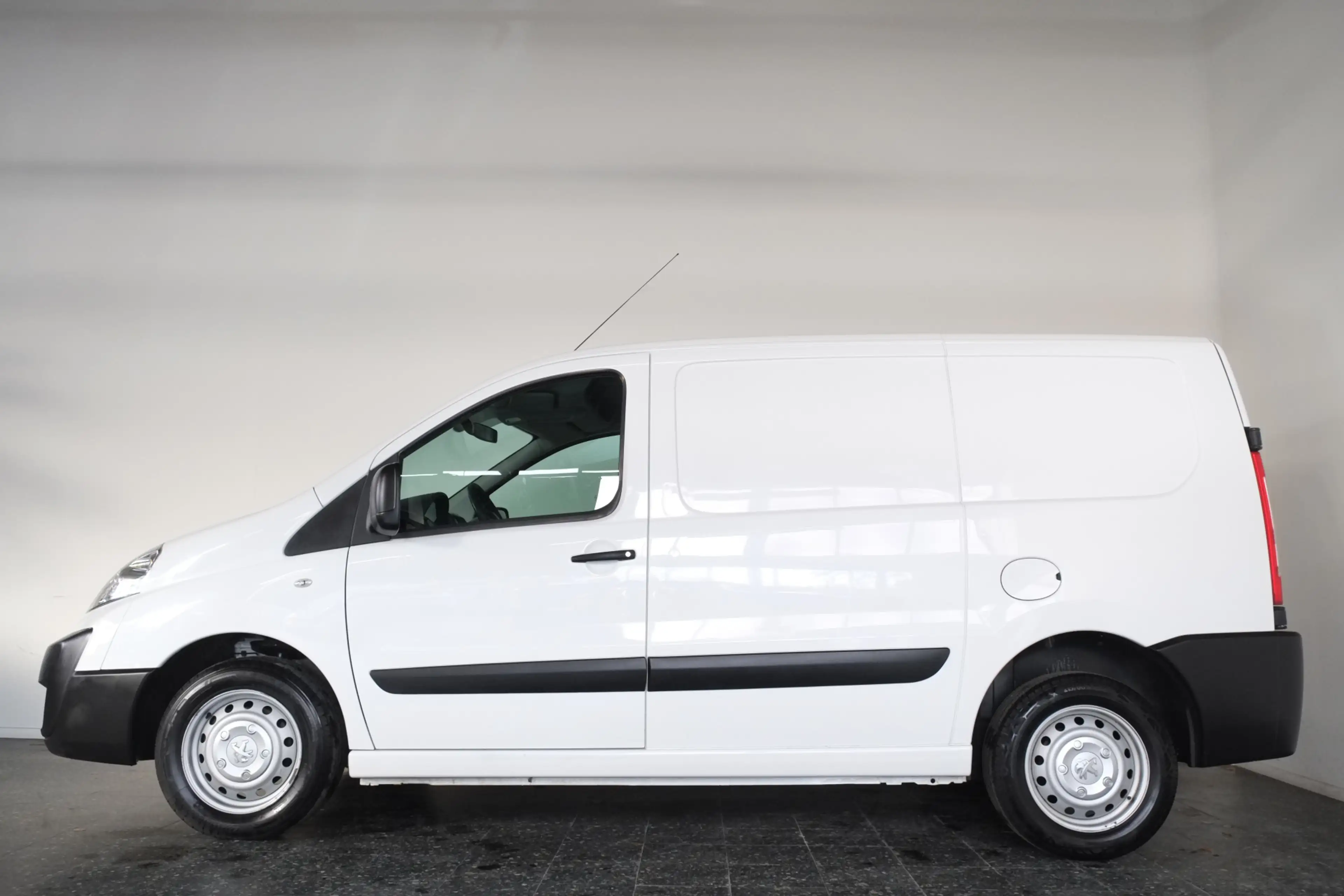 Peugeot Expert 229 2.0 HDI L1H1 / Schuifdeur Rechts / Radio / Ste — photo 15