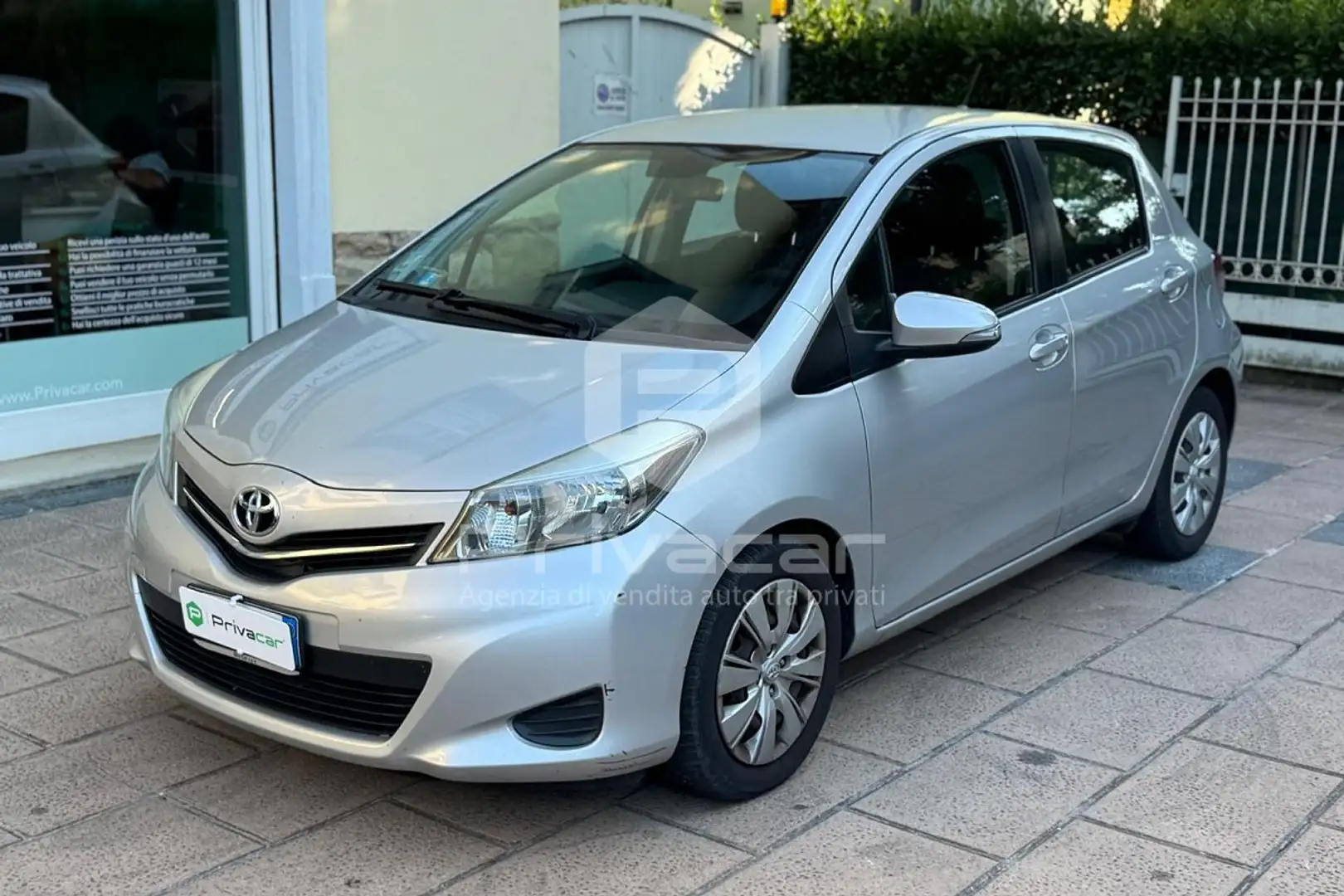 Toyota Yaris Yaris 1.4 D-4D 5 porte Style Argent - 1