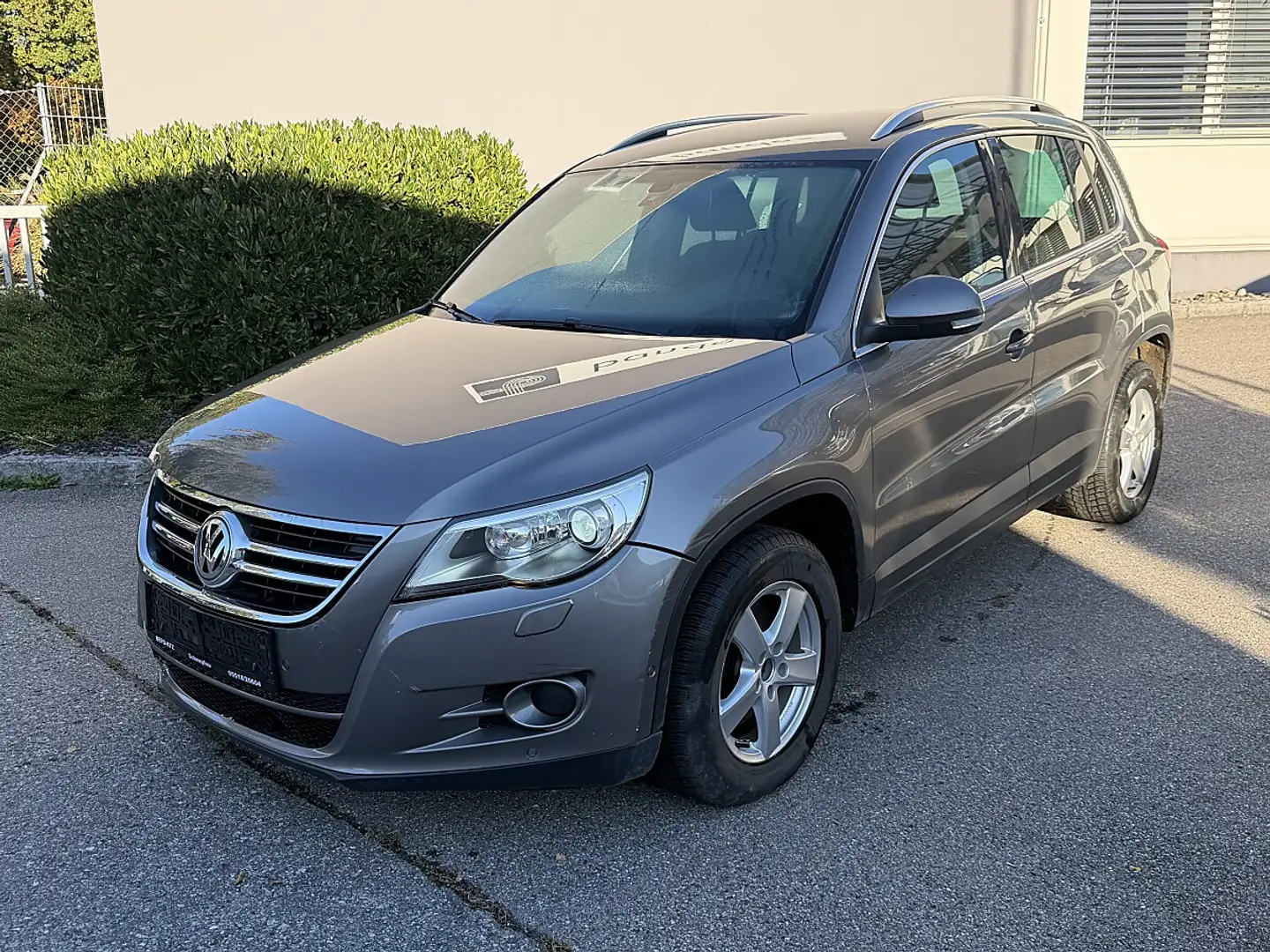 Volkswagen Tiguan 2,0 TDI CR DPF 4Motion Sport&Style Aut. Grau - 1