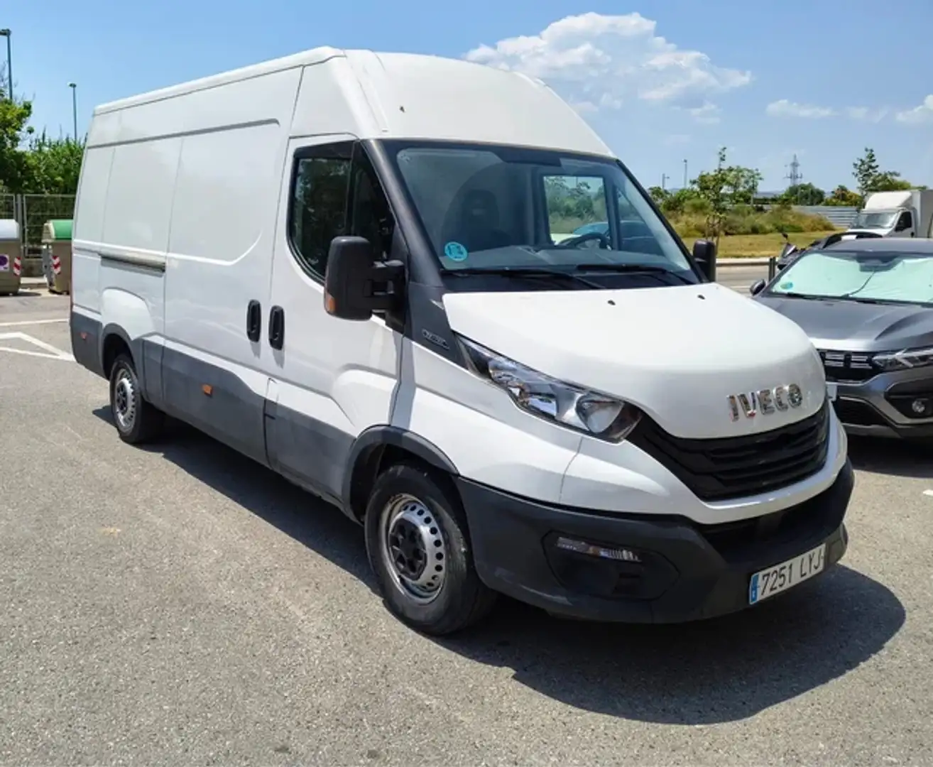 Iveco Daily Chasis Cabina 33S16 3000 156 Blanco - 2