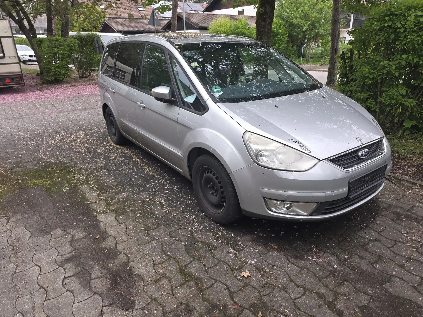 Ford Galaxy 2.0 TDCi DPF Ambiente - 1
