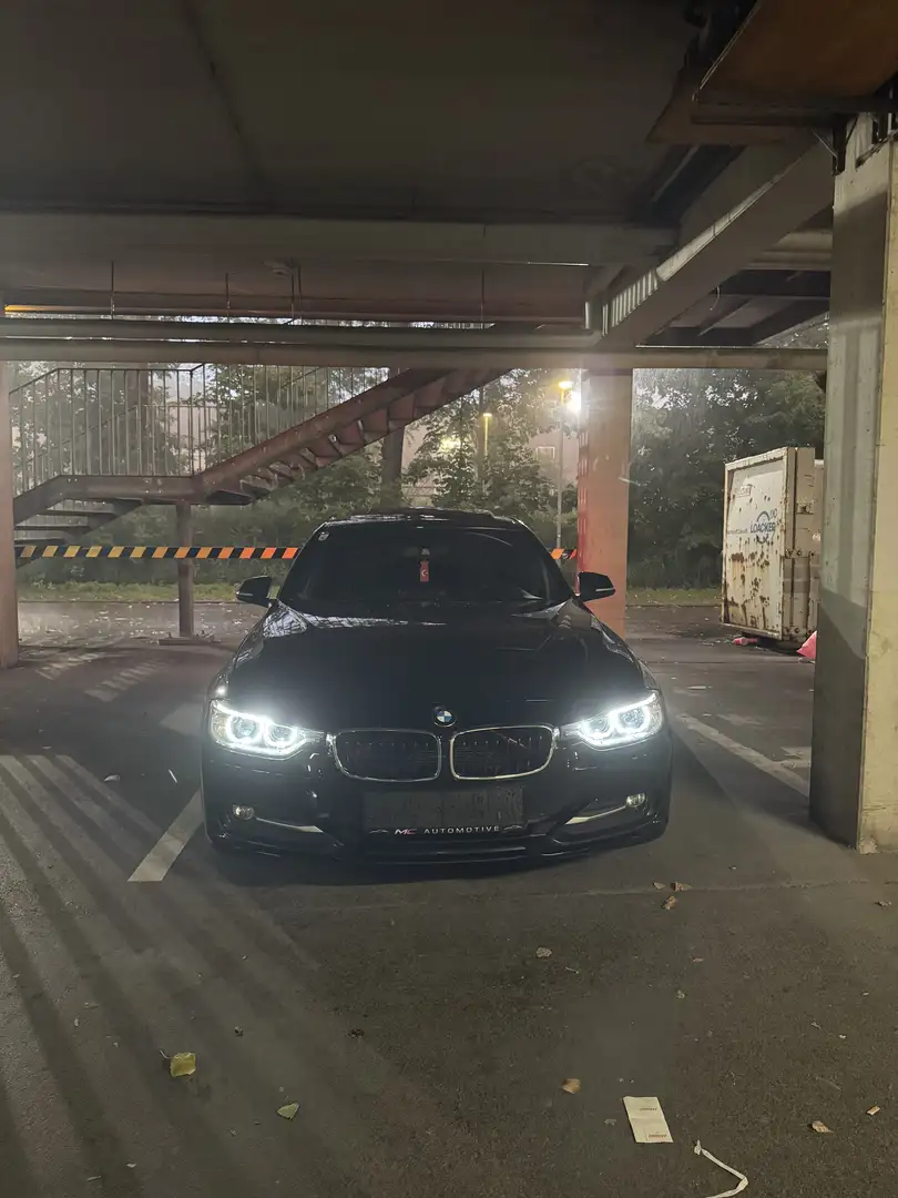 BMW 318 318 d Schwarz - 1