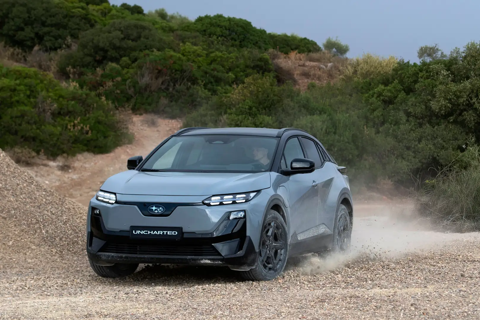 Subaru Sonstige UNCHARTED 77 ACTIVE*10 J.GARANTIE*585KM REICHWEITE Grau - 1