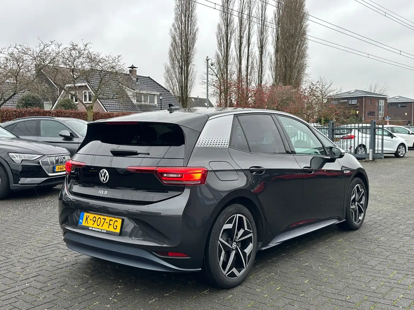 Volkswagen ID.3 First Plus 58kWh | SOH 90% | Navi | Camera Gris - 2