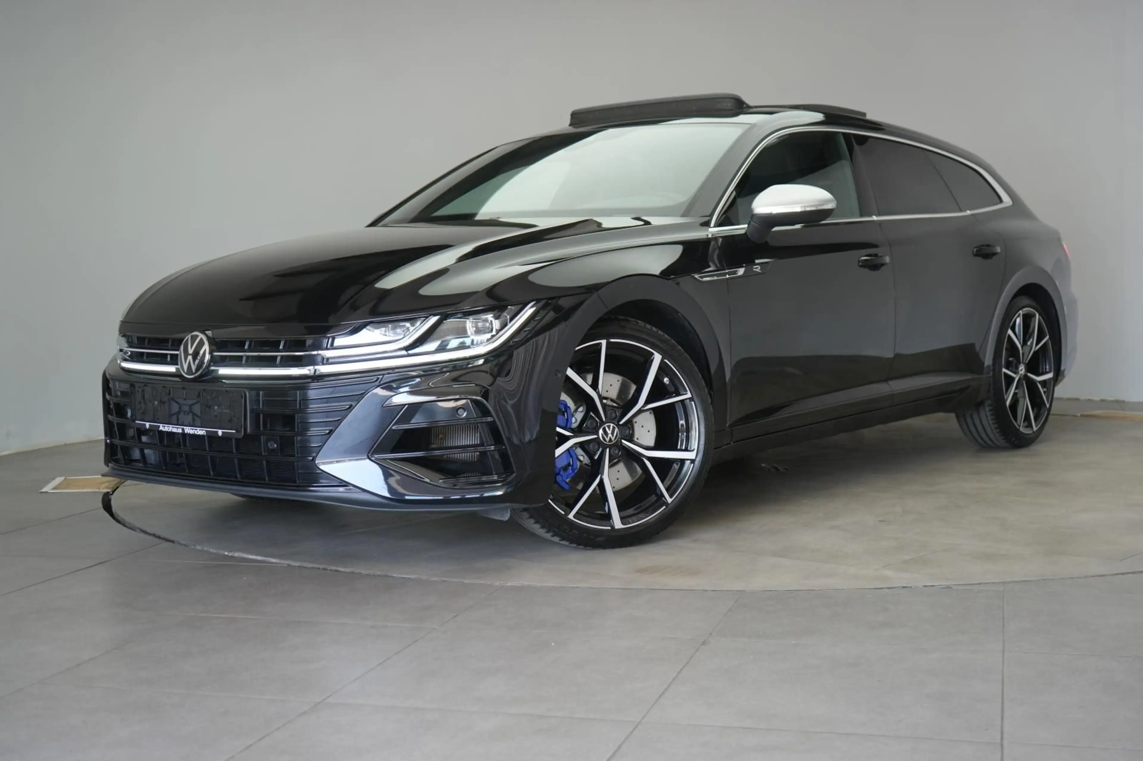 Volkswagen Arteon Shooting Brake R 2.0 TSI 4Motion Leder/AC — photo 3