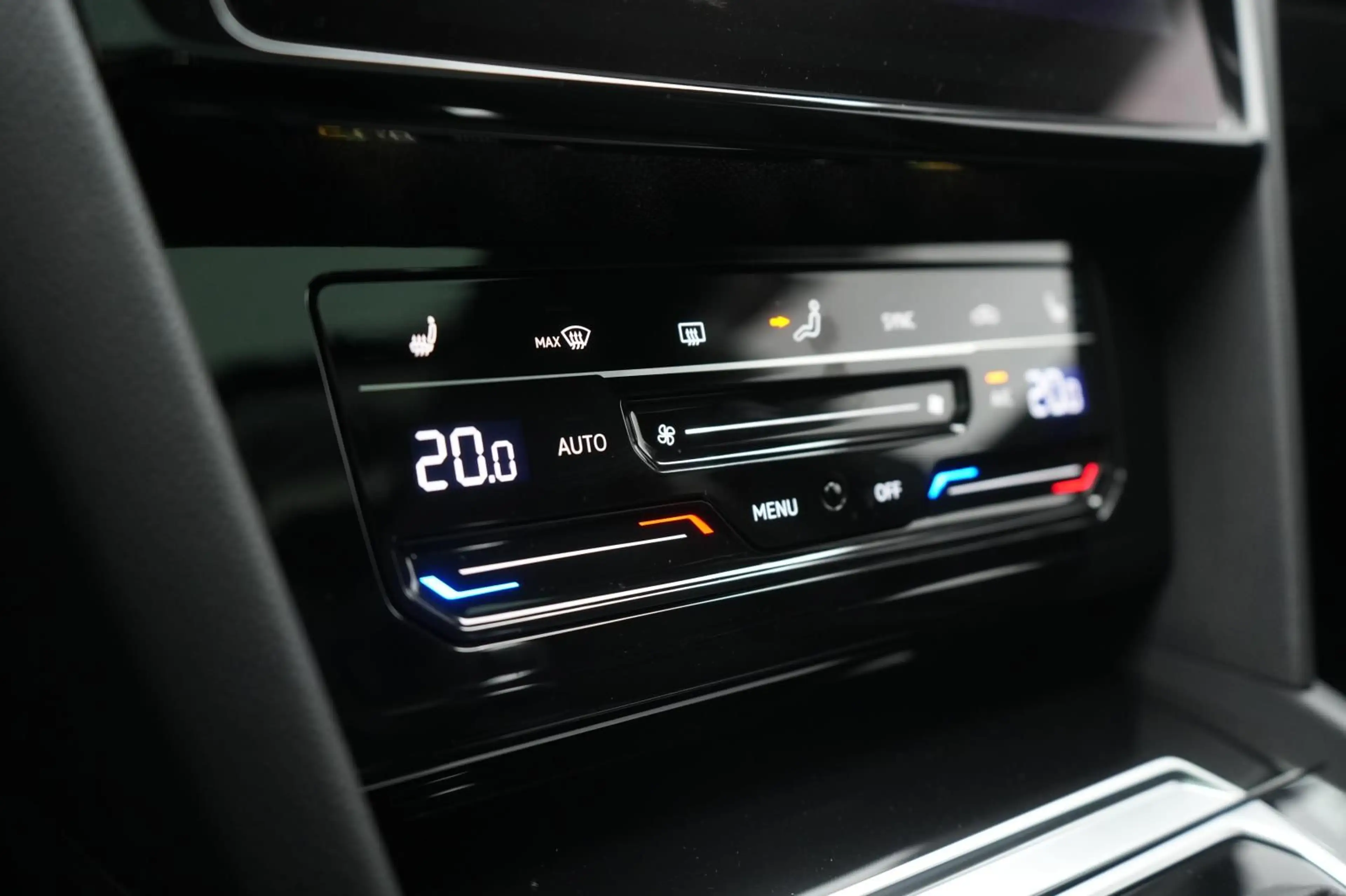 Volkswagen Arteon Shooting Brake R 2.0 TSI 4Motion Leder/AC — photo 15