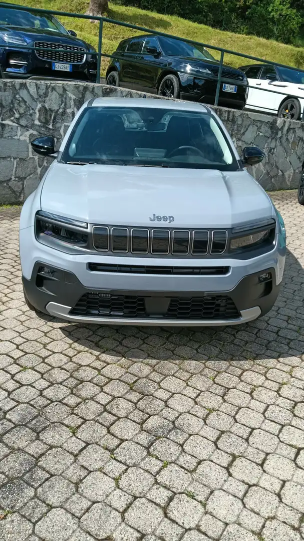 Jeep Avenger Avenger ICE MY-24AVENGER ALTITUDE 1.2 100 CV Negro - 1
