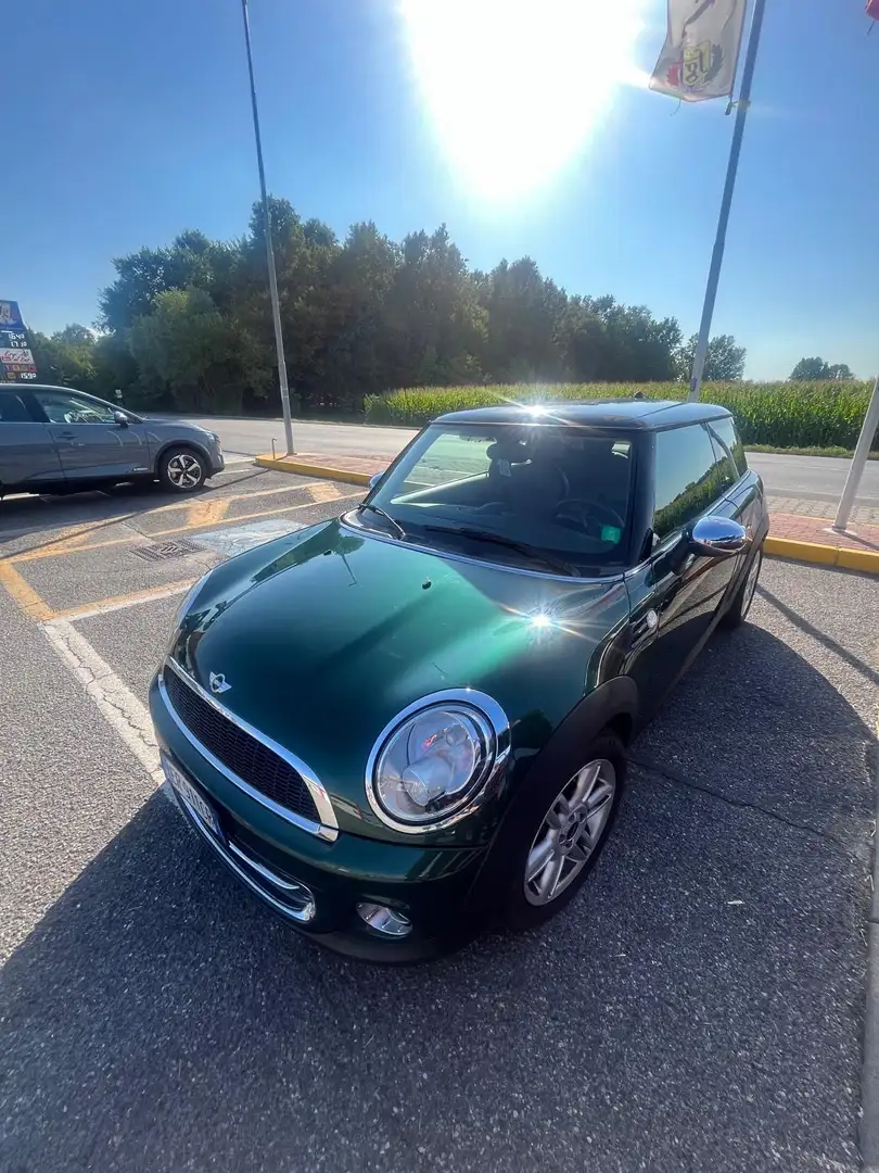 MINI R56 Hatback Negro - 2