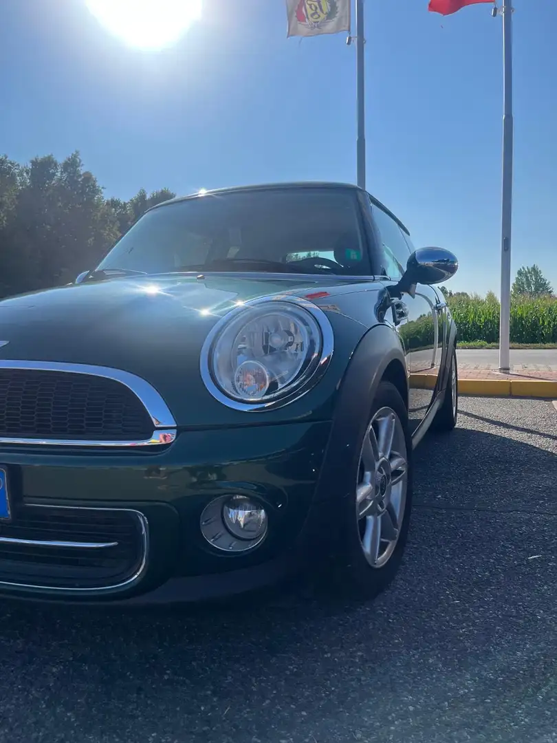 MINI R56 Hatback Negro - 1
