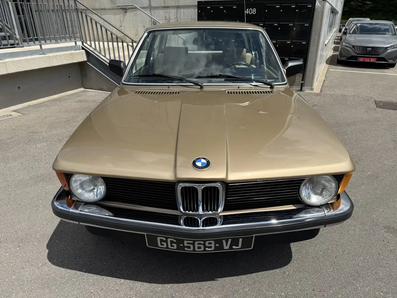BMW 318 Serie 3 E21 318i, foto 2